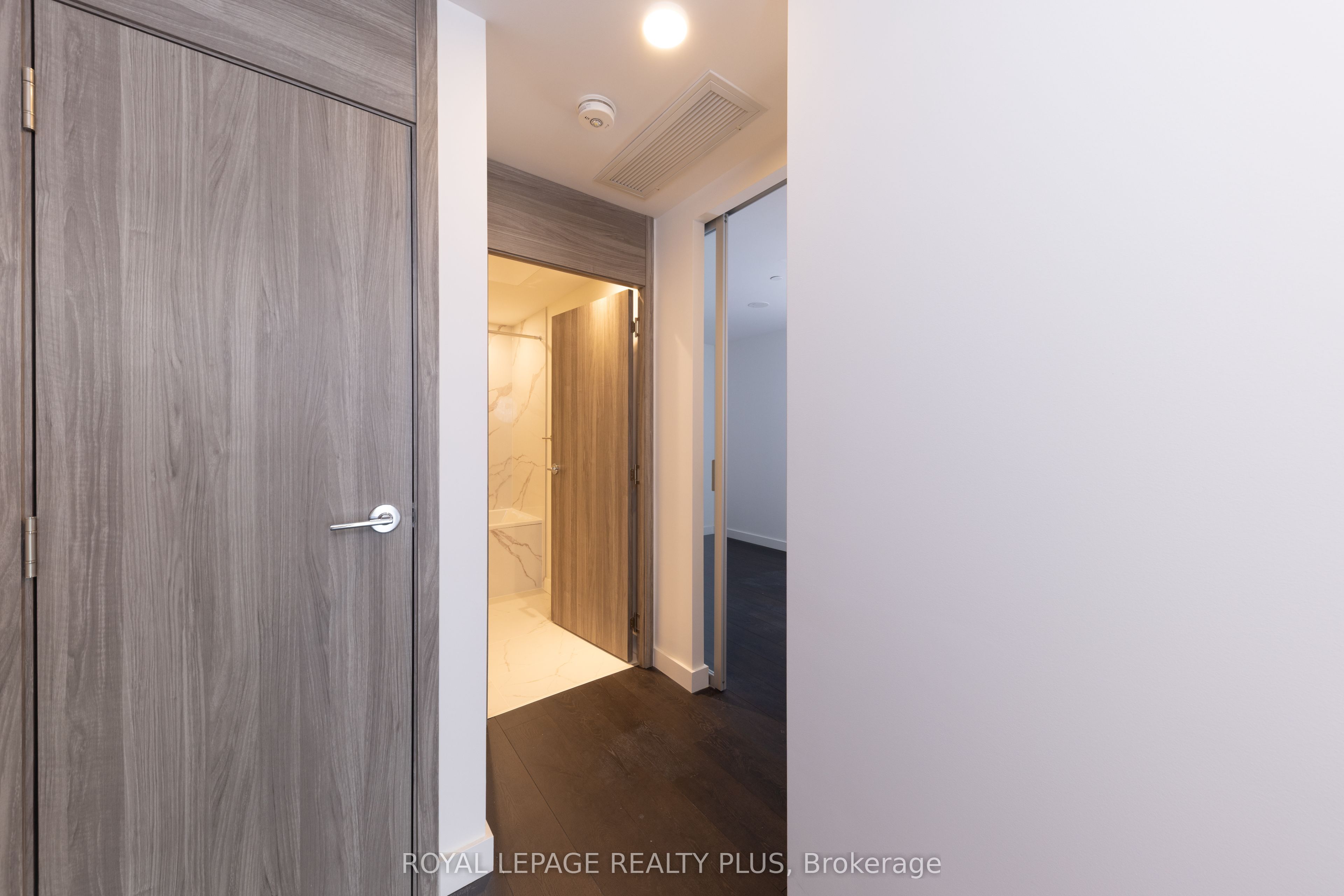 68 Esther Shiner Boulevard 662 Property Photo 19