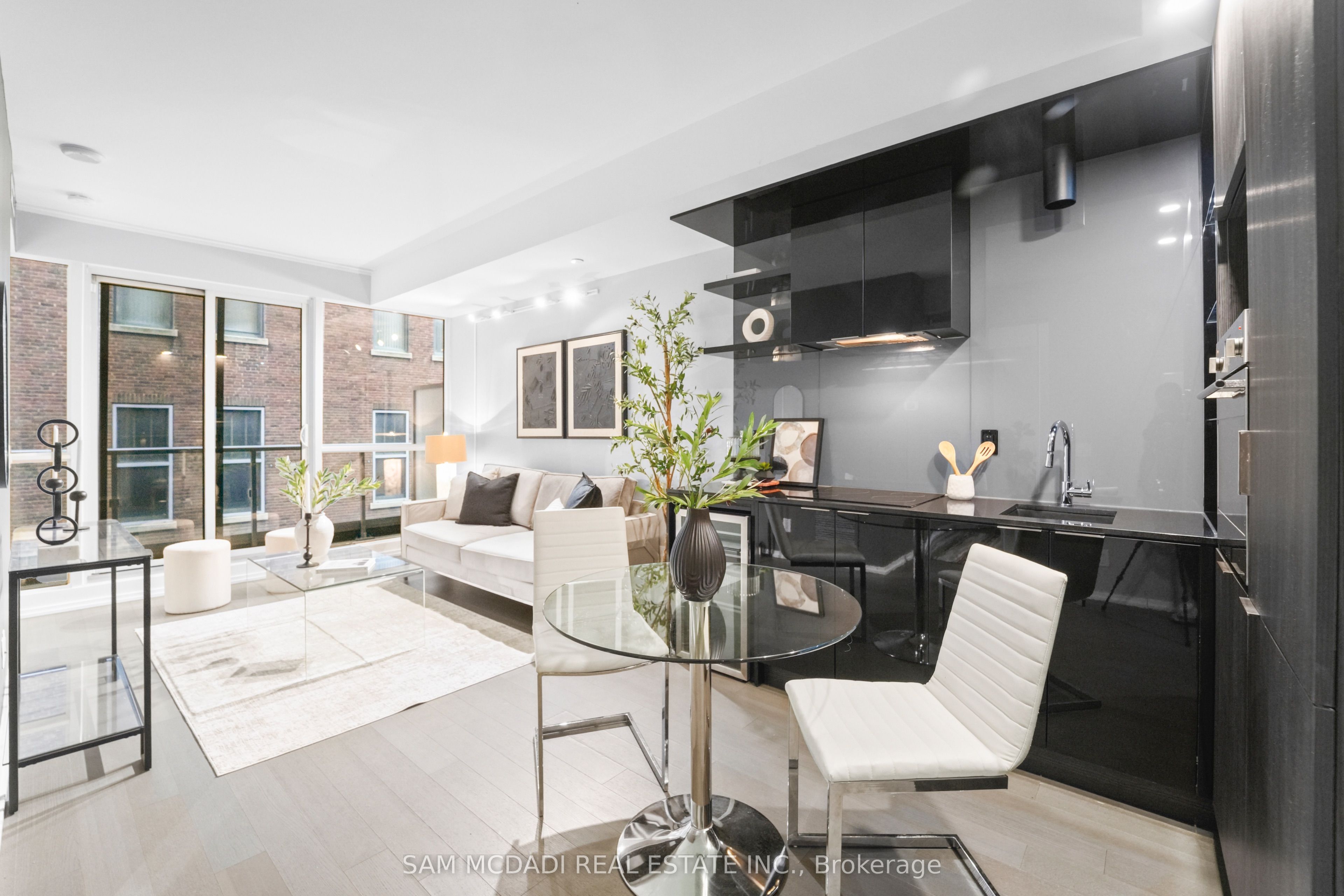 70 Temperance Street 608 Property Photo 6