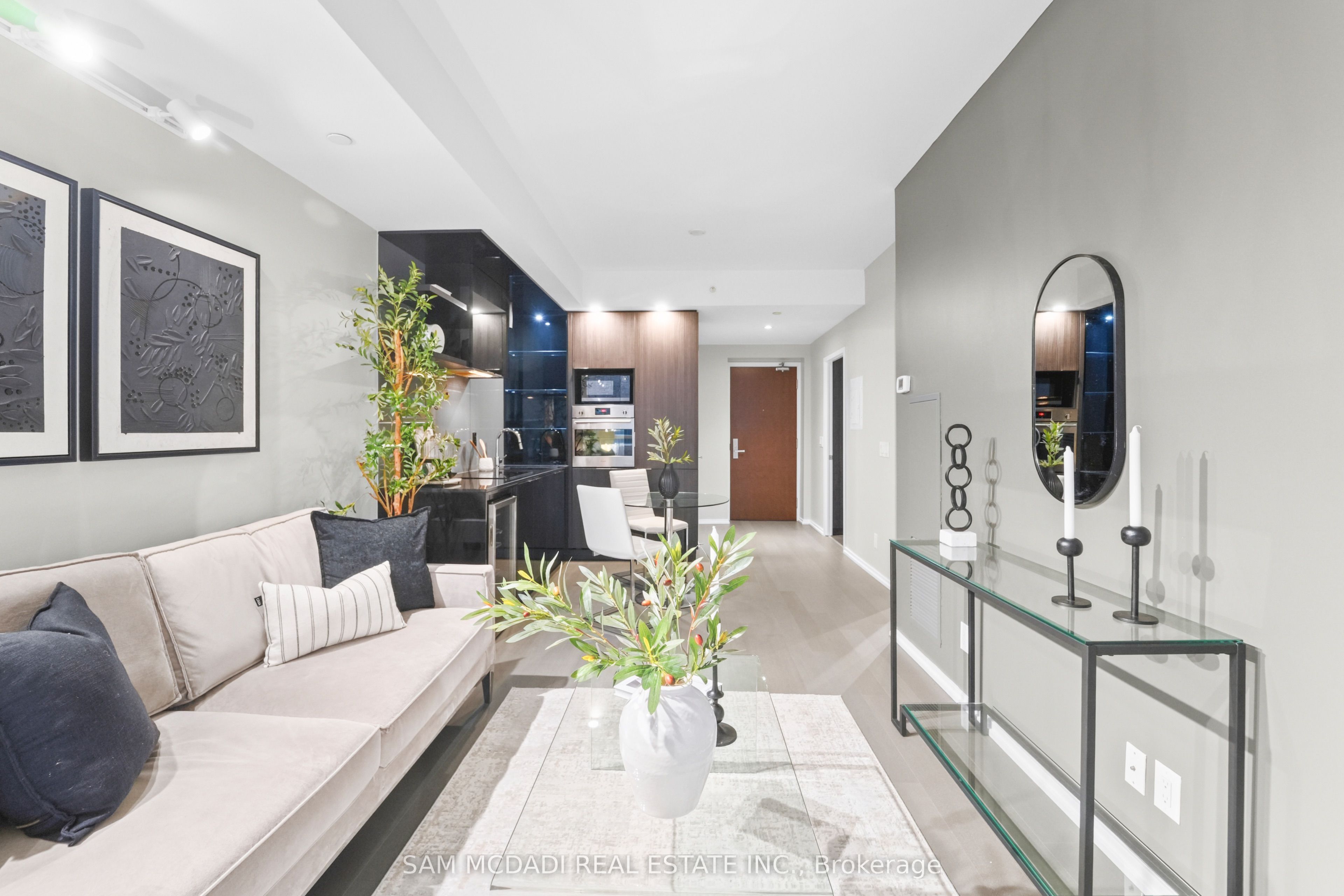 70 Temperance Street 608 Property Photo 10