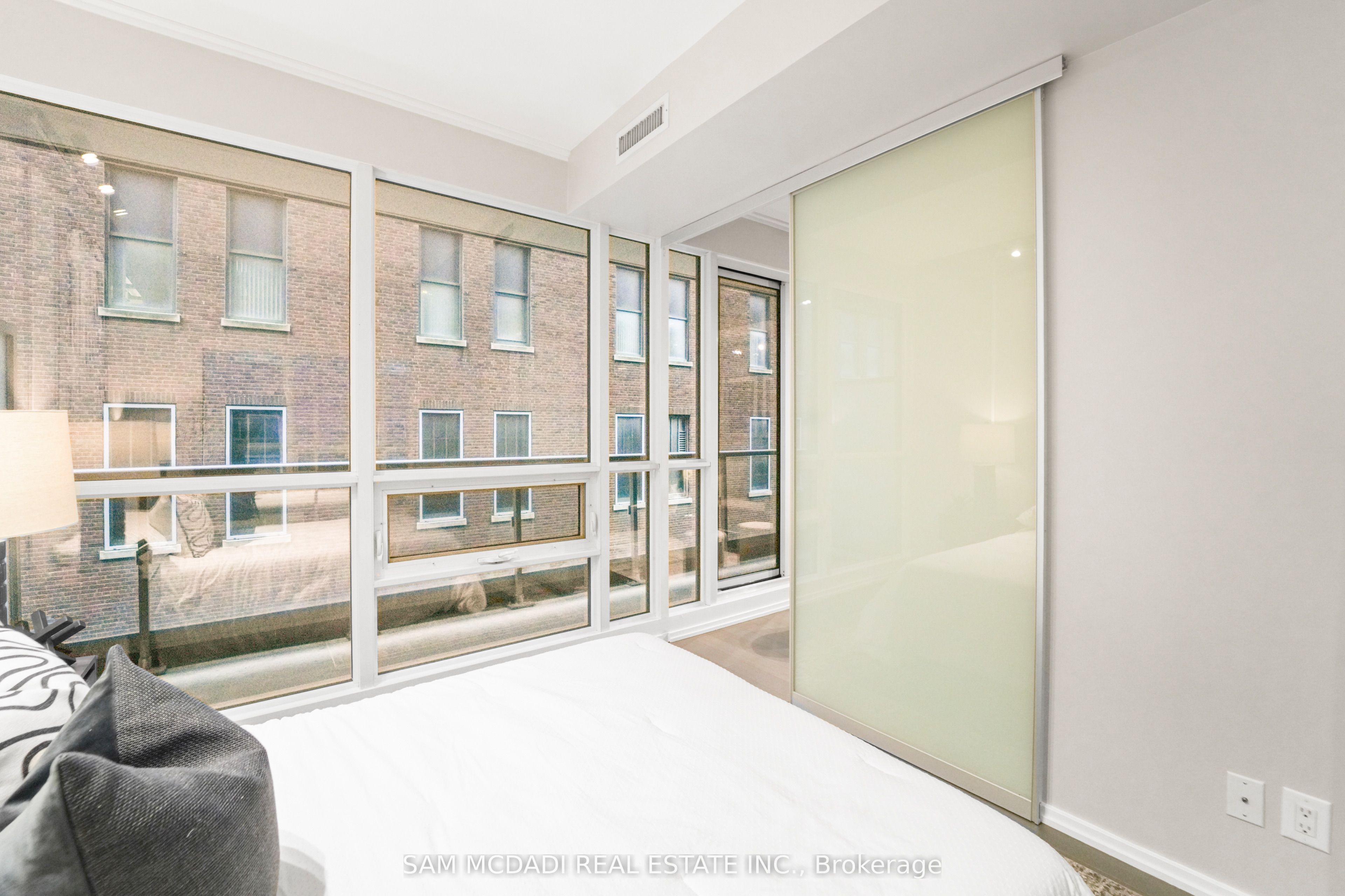 70 Temperance Street 608 Property Photo 17