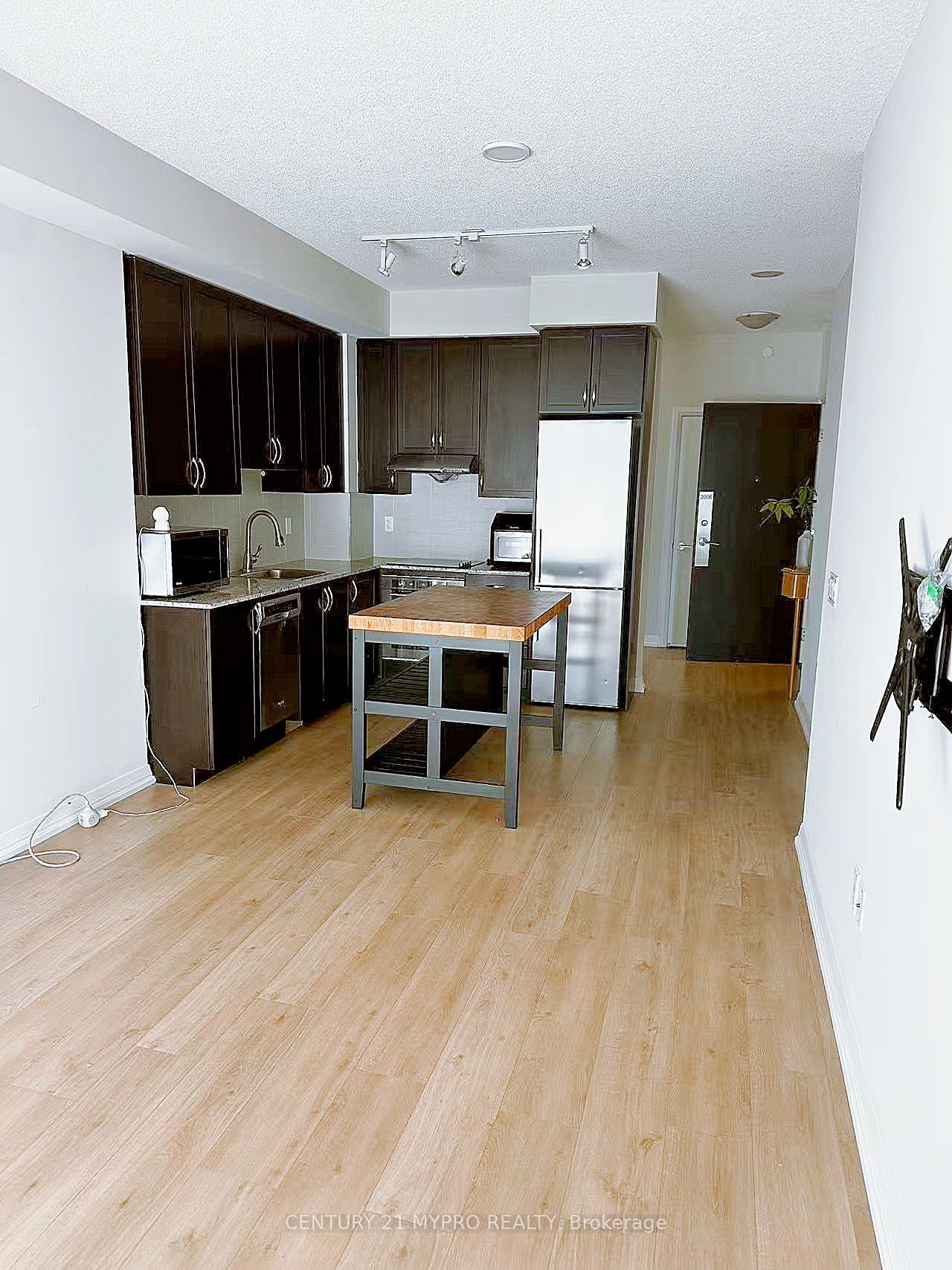 55 Ann O'reilly Road 2006 Property Photo 4