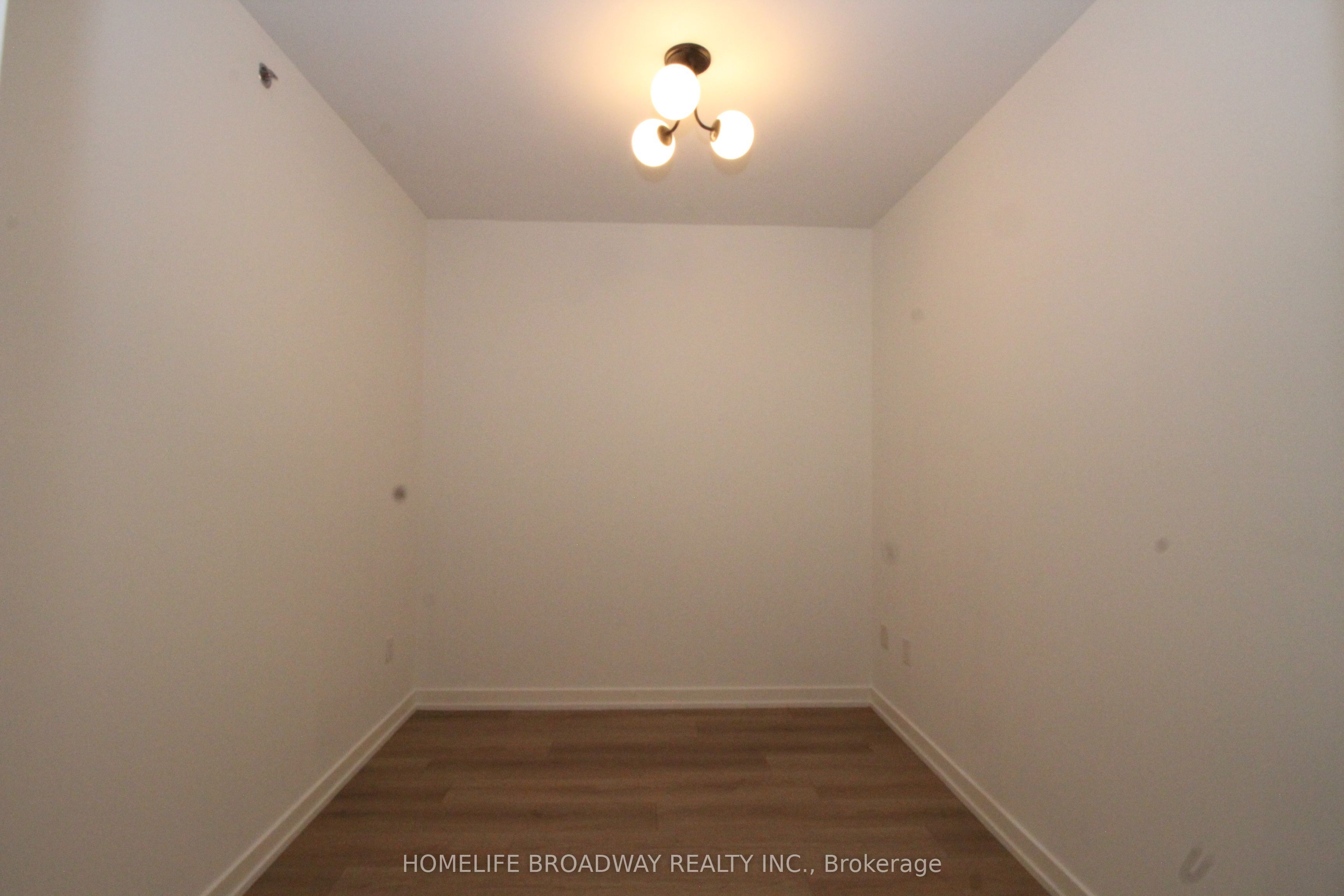 426 University Avenue 3701 Property Photo 3