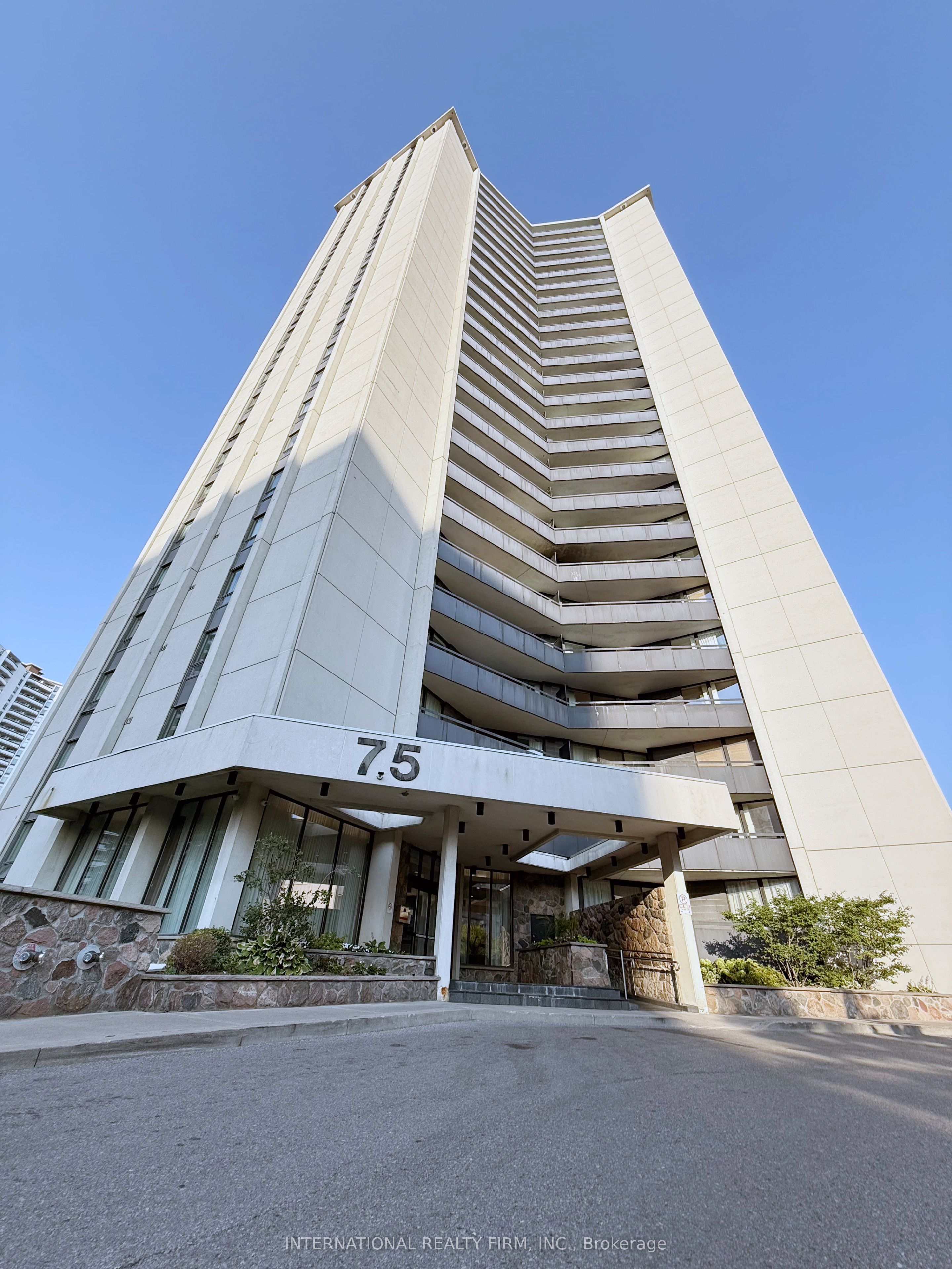 75 Graydon Hall Drive Ph03 Property Photo 10