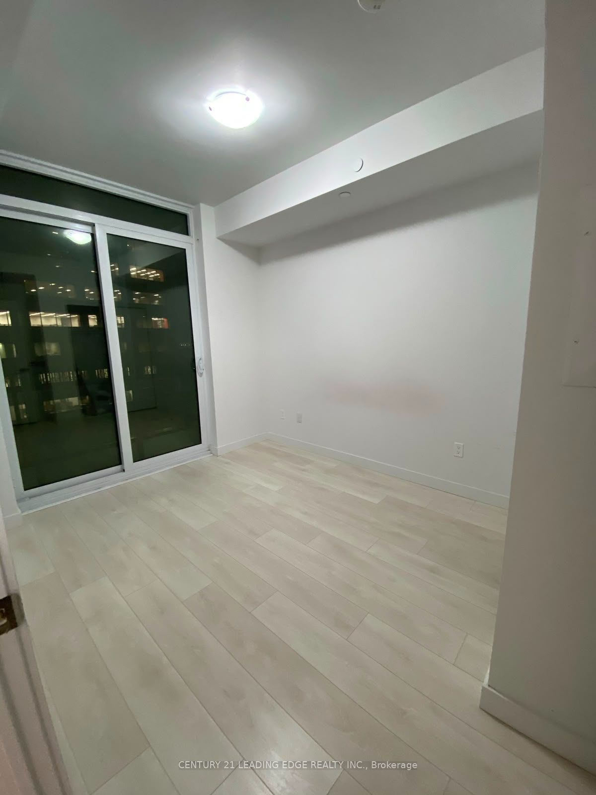 8 Eglinton Avenue E 2204 Property Photo 10