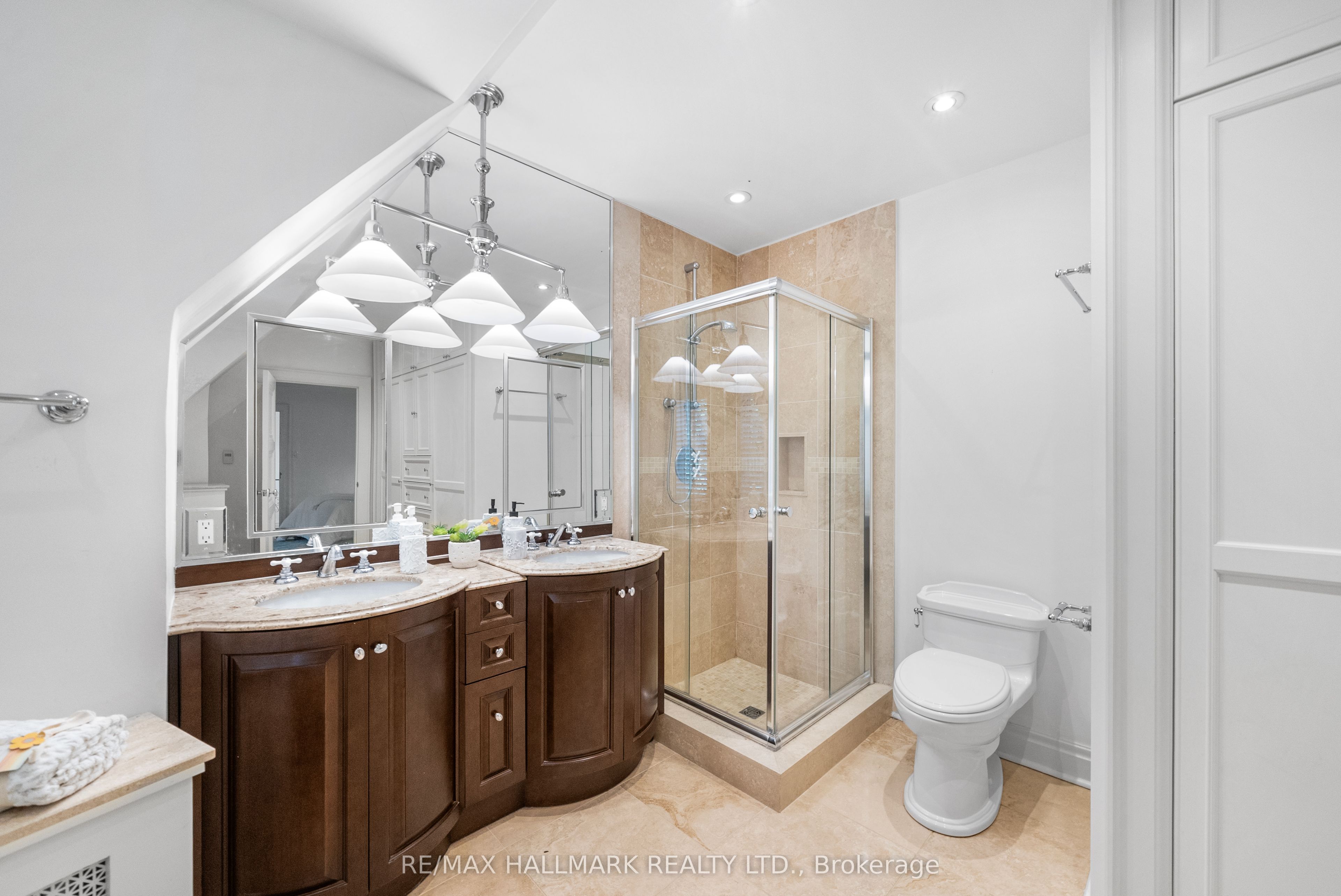 16 Elderwood Drive Property Photo 23