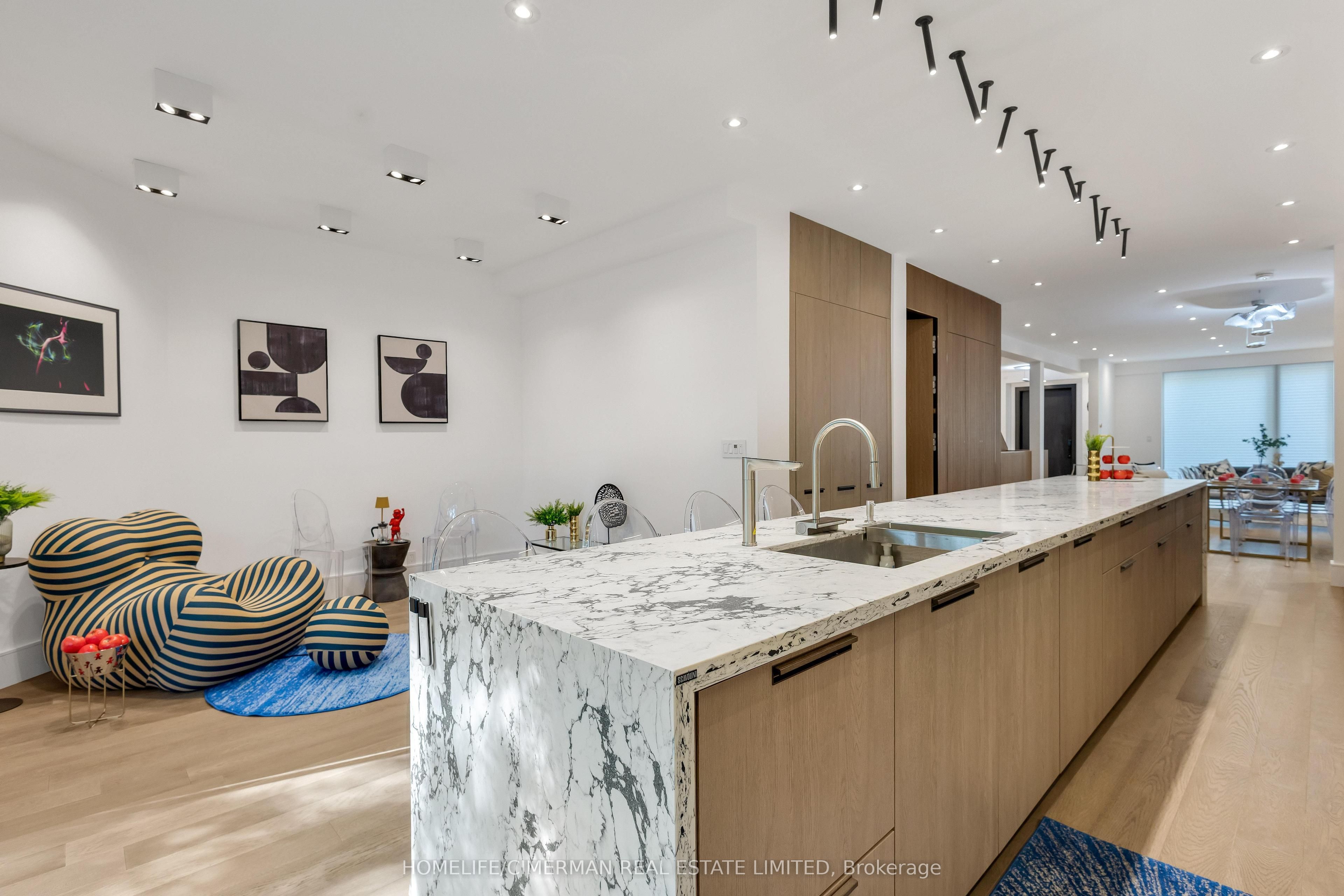 124 Lyndhurst Avenue Property Photo 8