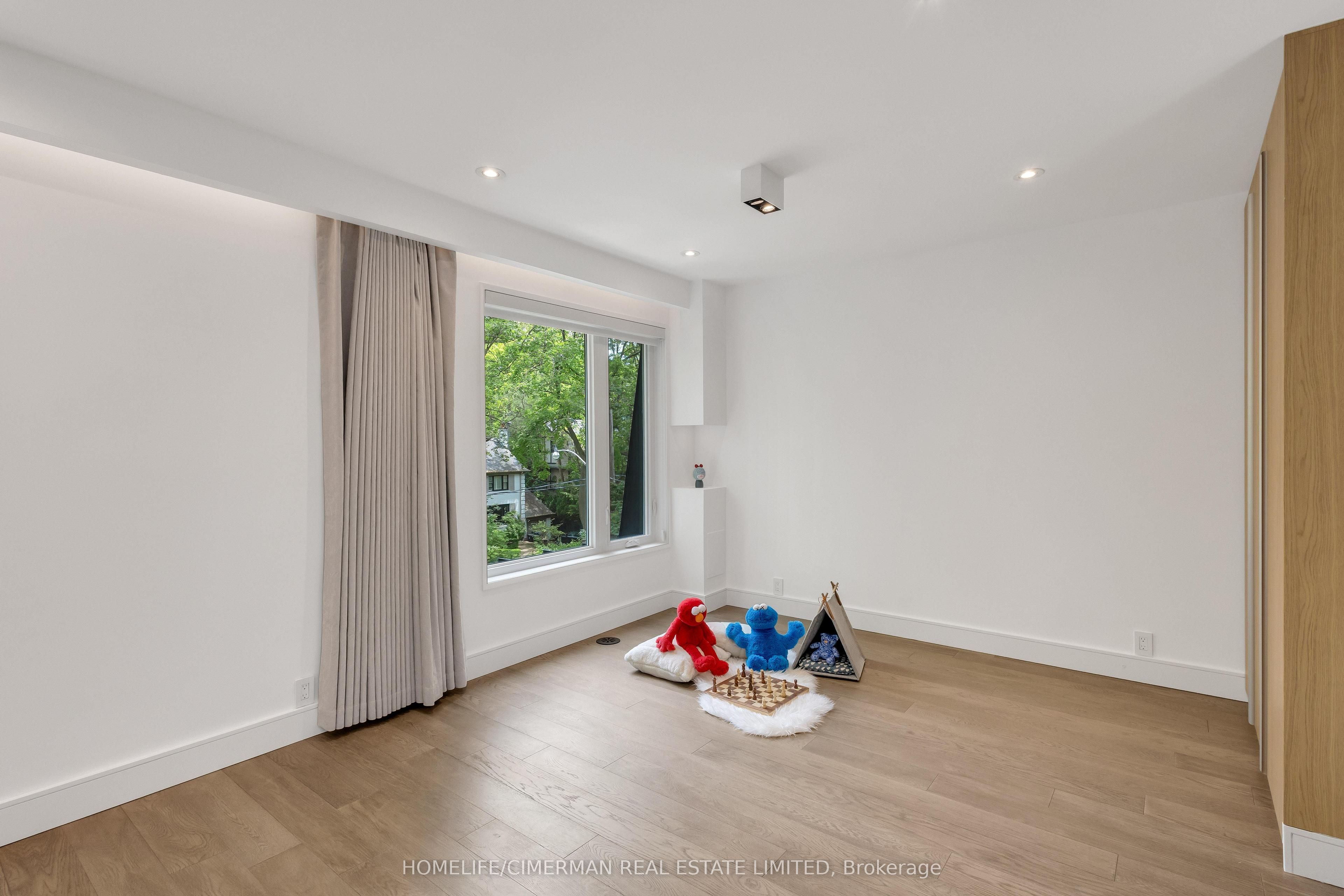 124 Lyndhurst Avenue Property Photo 27