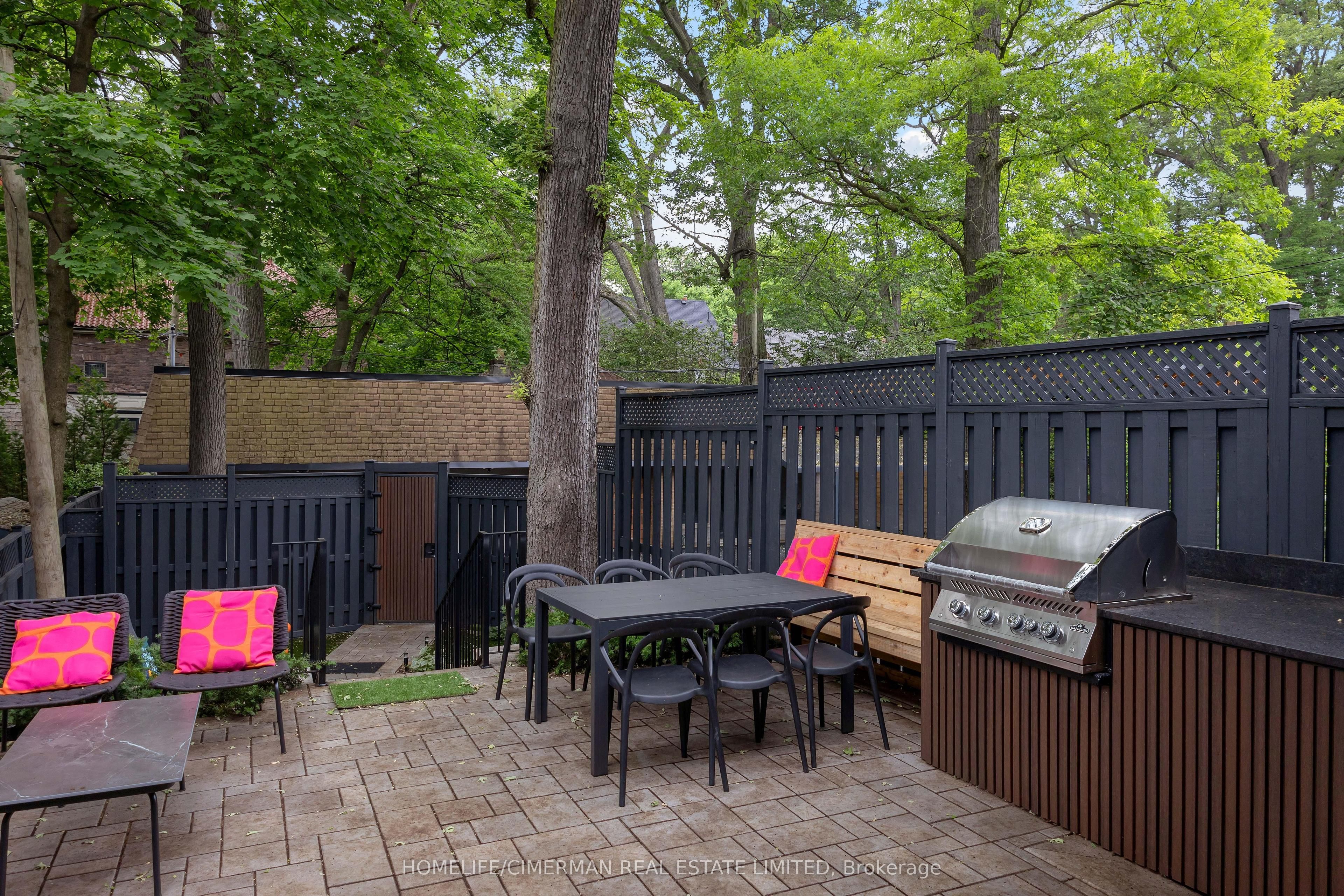 124 Lyndhurst Avenue Property Photo 42