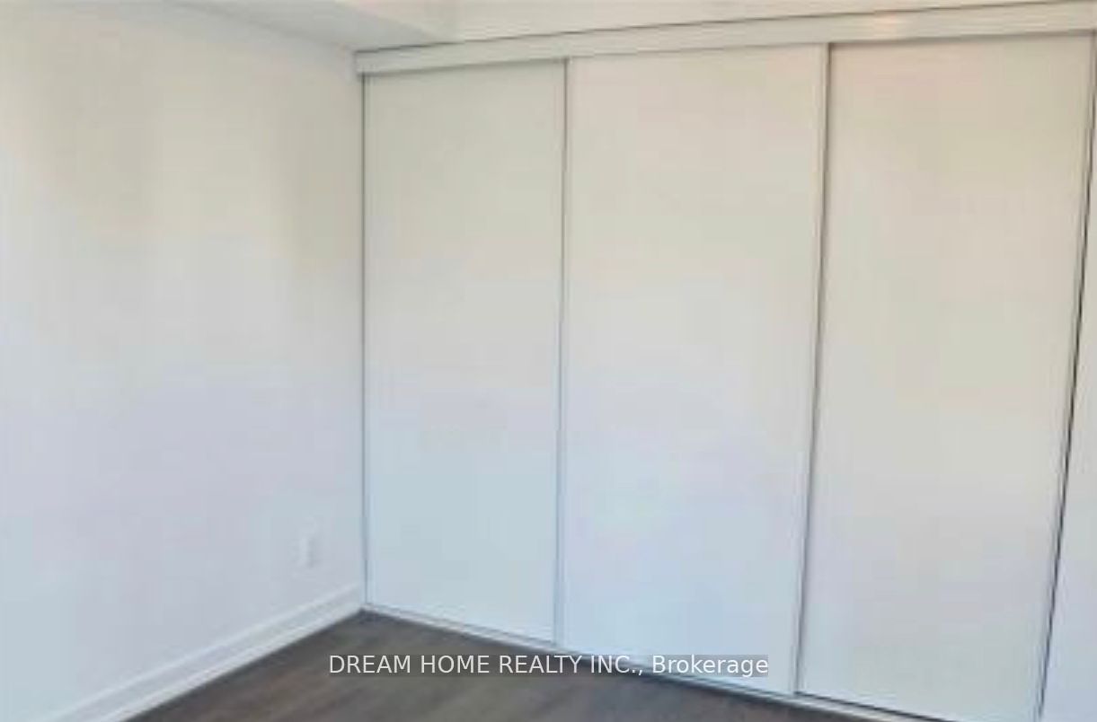 125 Redpath Avenue 1407 Property Photo 5