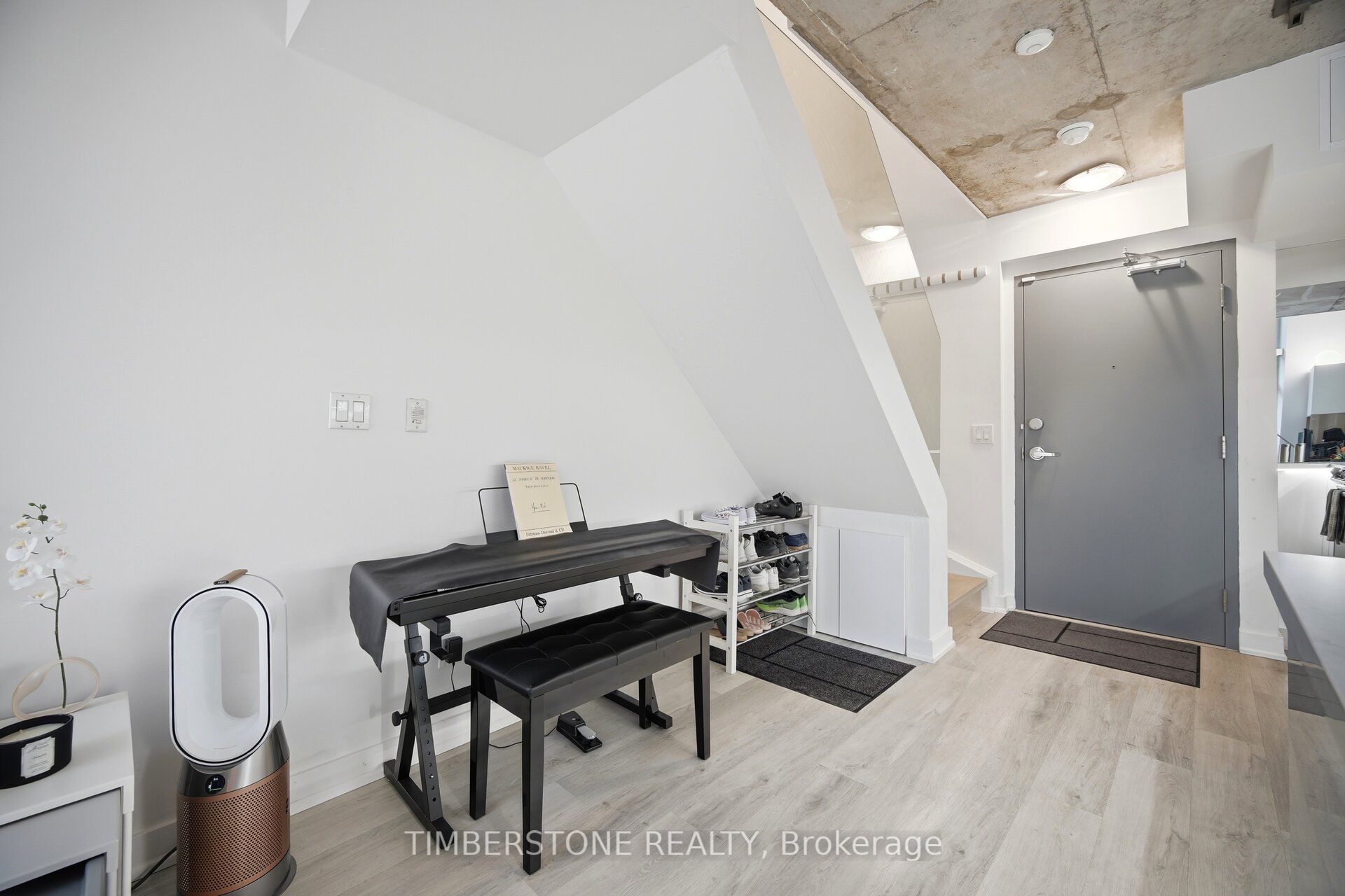 255 Richmond Street E 122 Property Photo 7