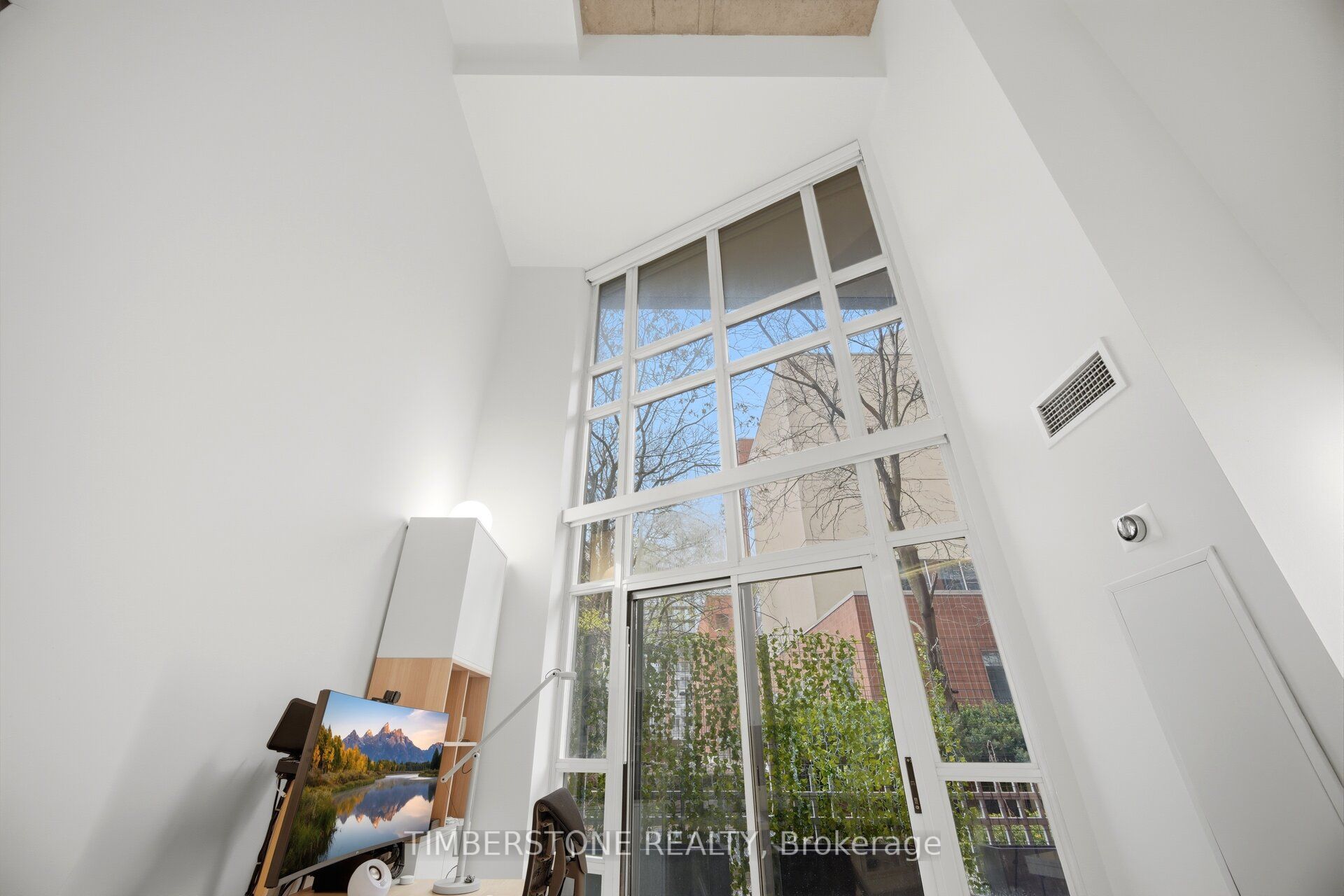 255 Richmond Street E 122 Property Photo 16
