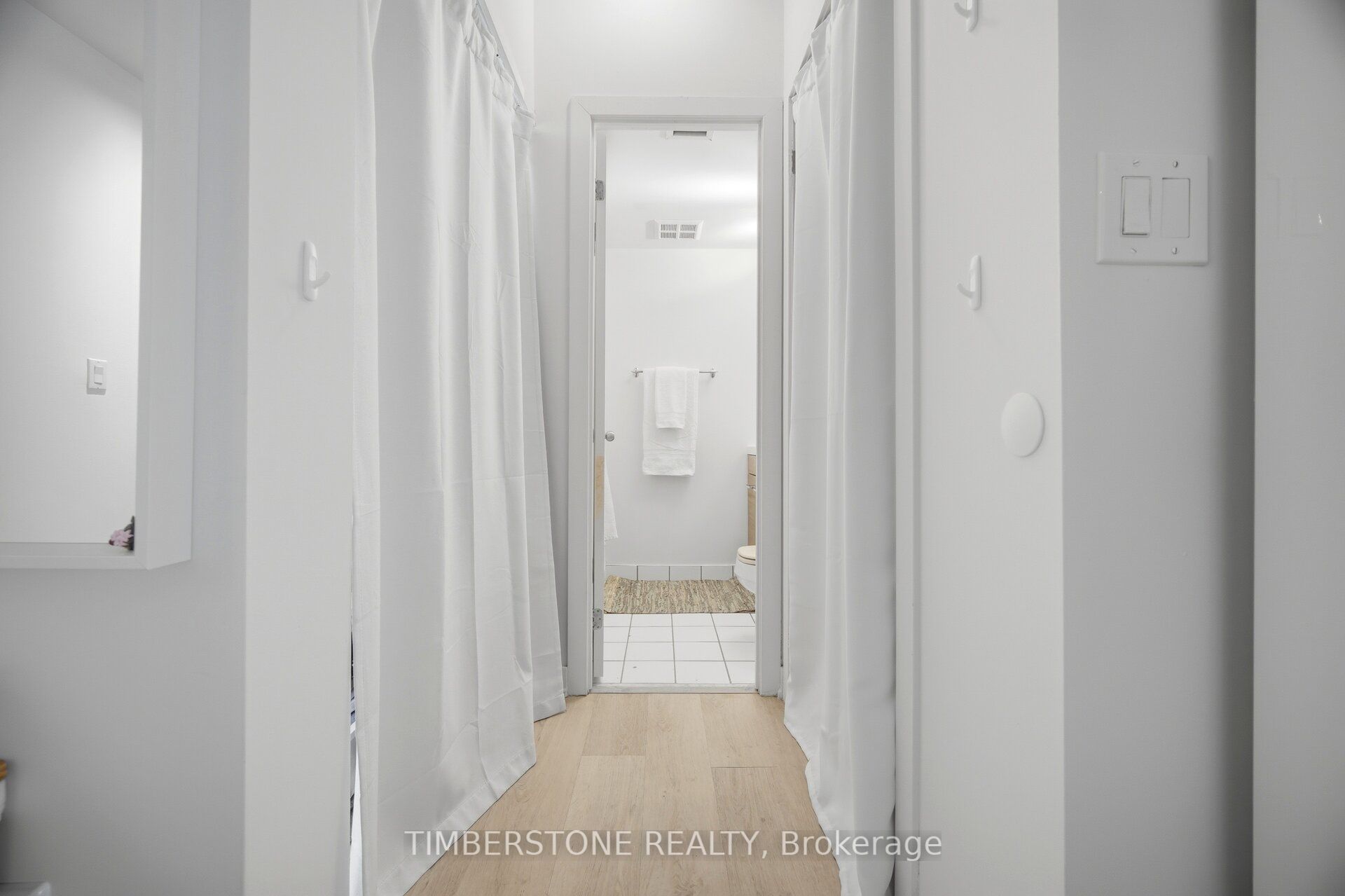 255 Richmond Street E 122 Property Photo 25