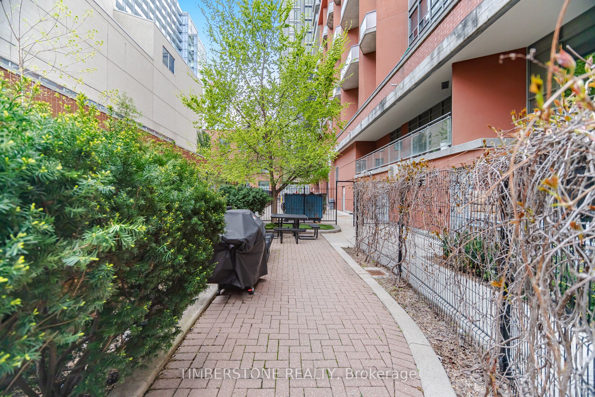 255 Richmond Street E 122 Property Photo 42