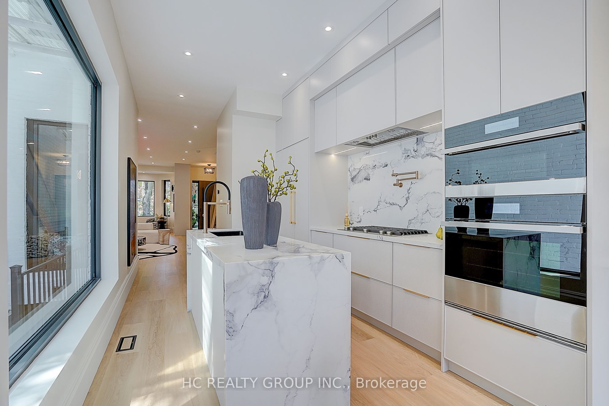 385 Manning Avenue Property Photo 11