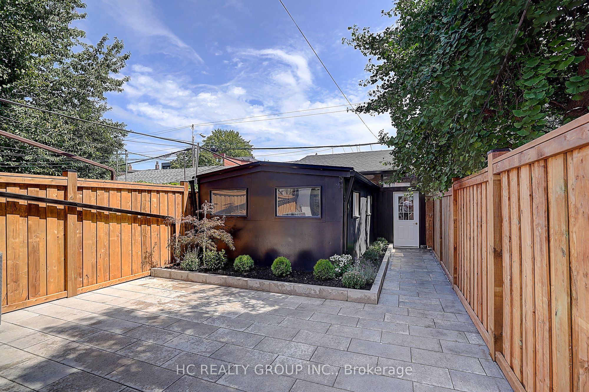 385 Manning Avenue Property Photo 35
