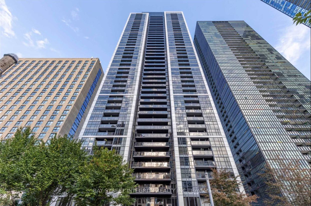 28 Ted Rogers Way 1705 Property Photo 1