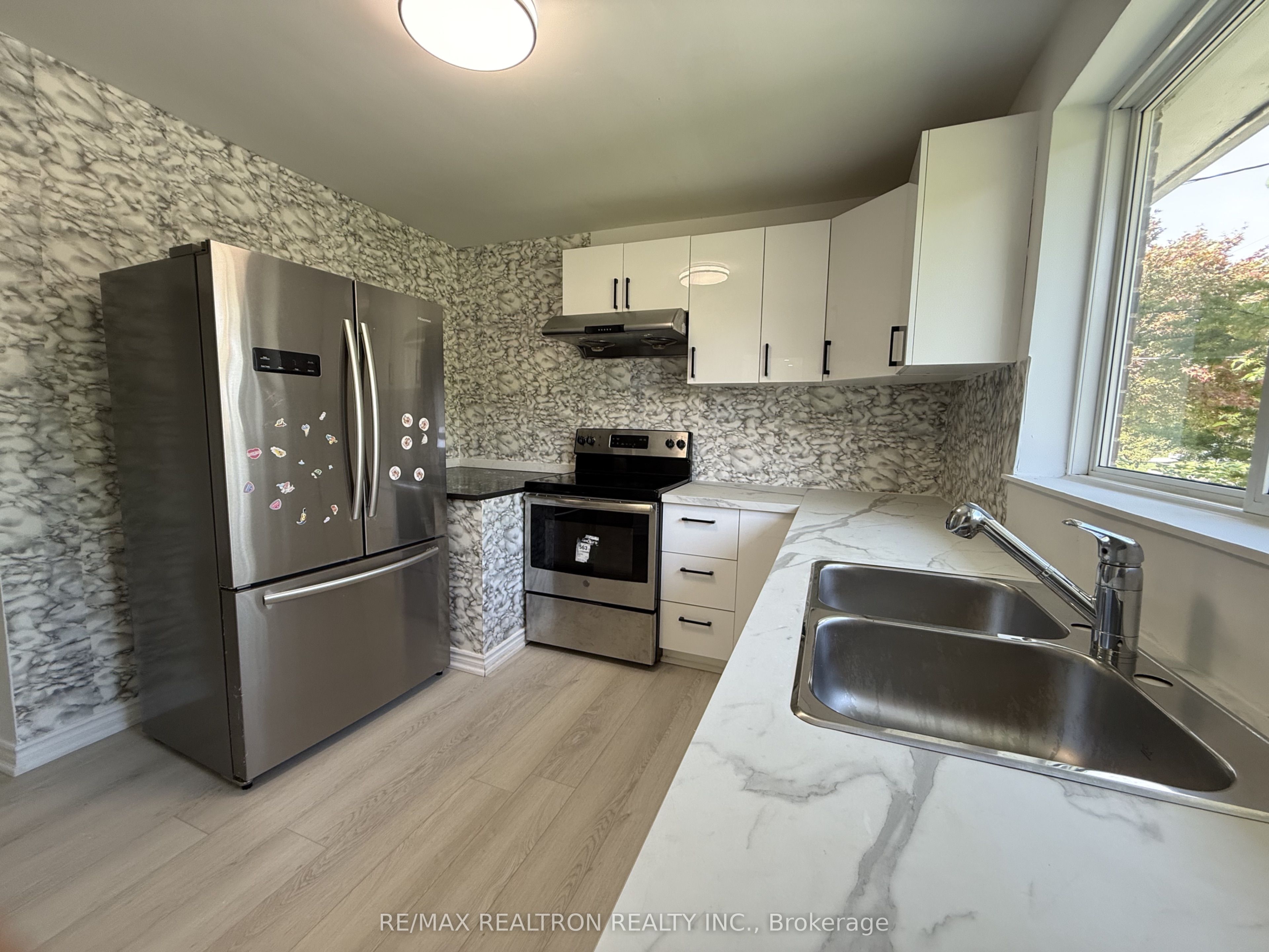 217 Moore Park Avenue Main Property Photo 6