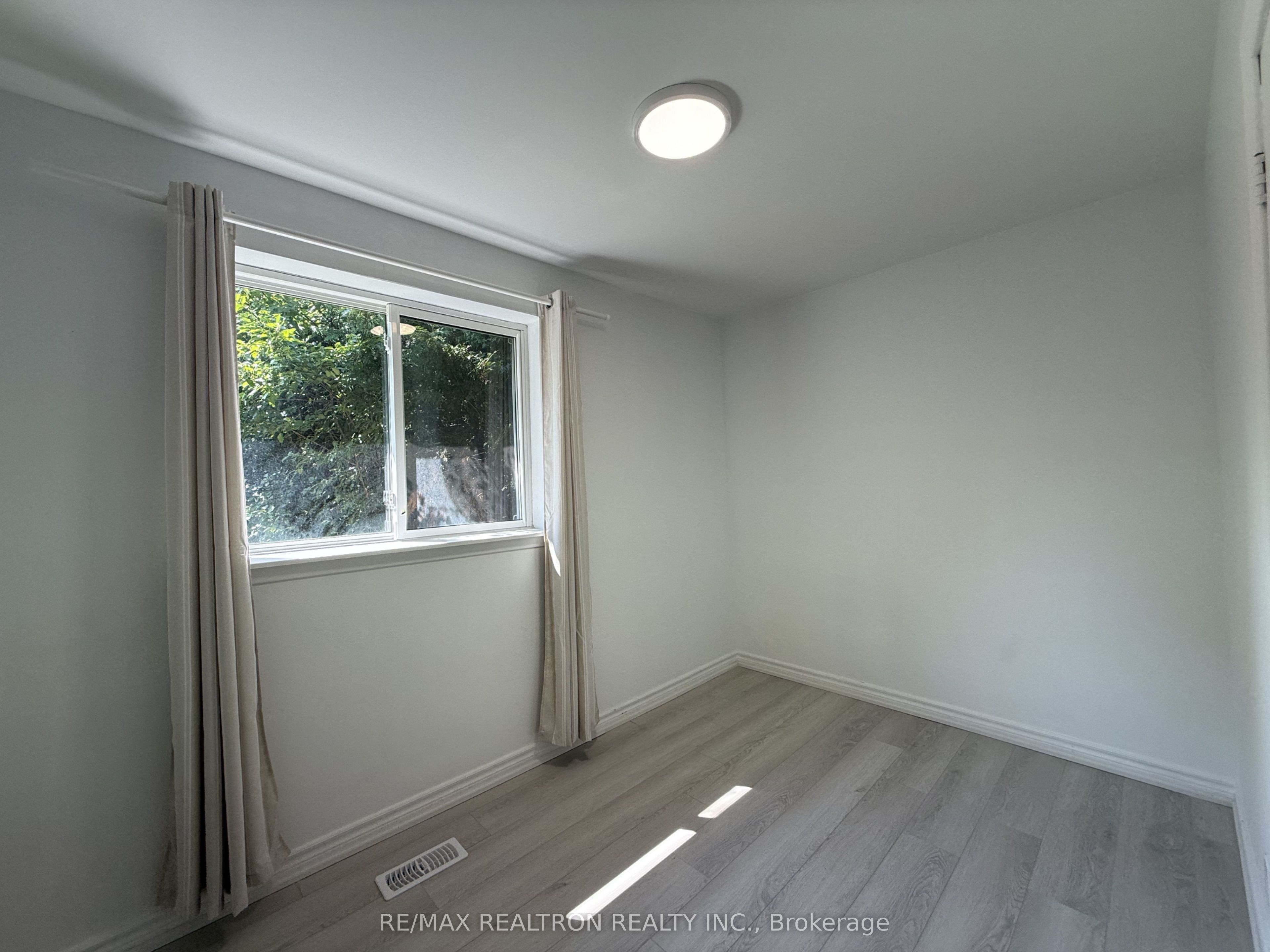 217 Moore Park Avenue Main Property Photo 9