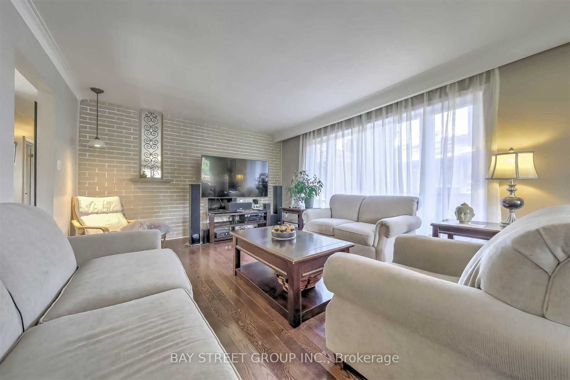33 Heathview Avenue Property Photo 5