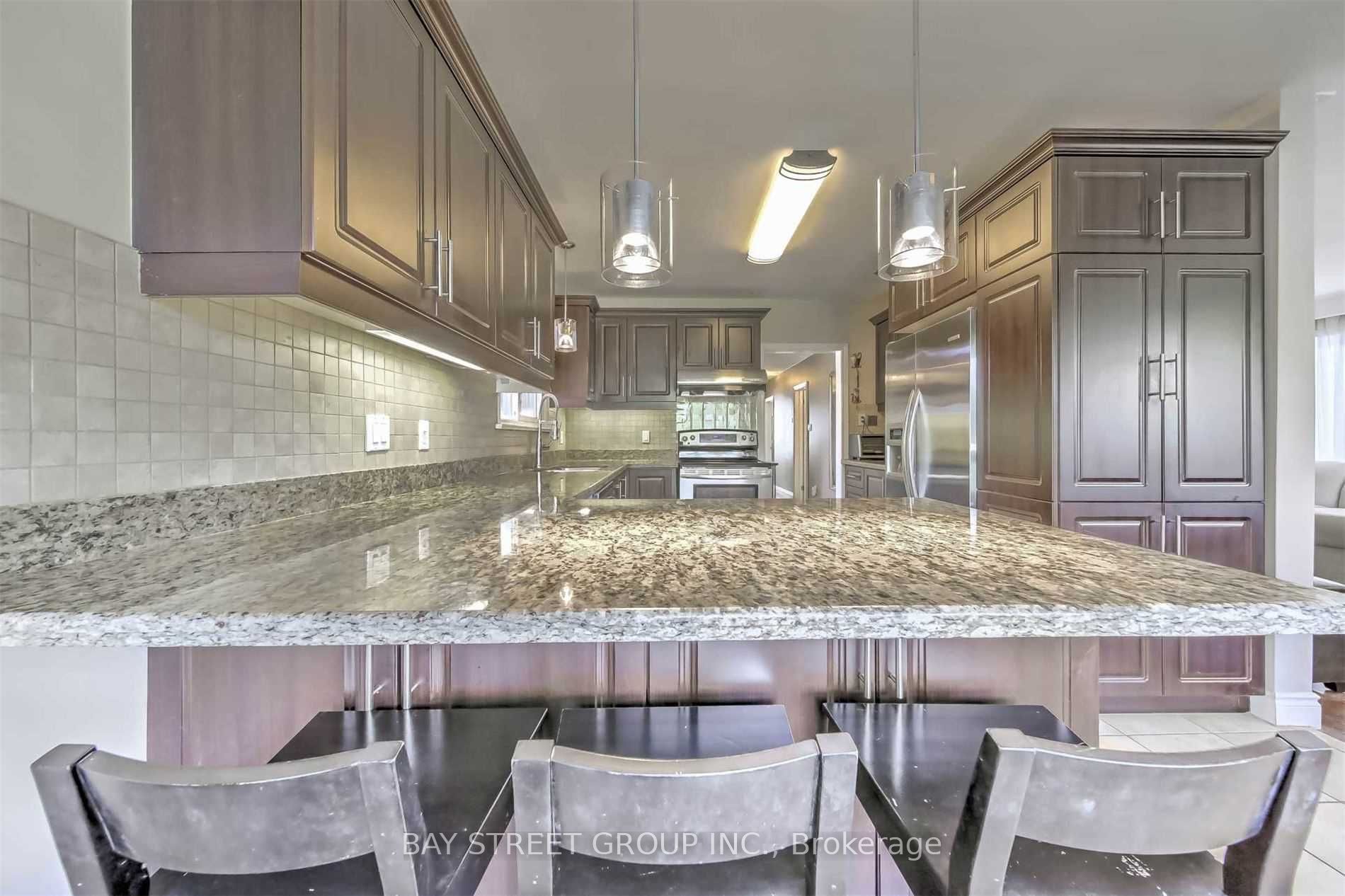33 Heathview Avenue Property Photo 7