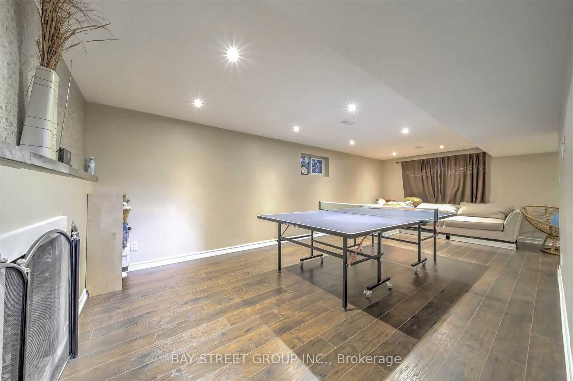 33 Heathview Avenue Property Photo 14