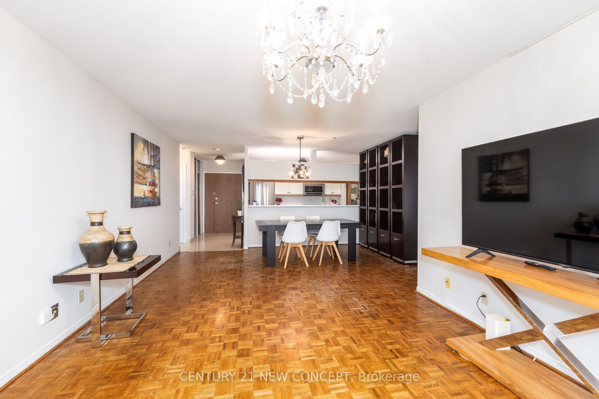 100 Upper Madison Avenue 2601 Property Photo 8