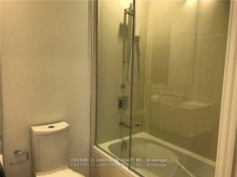 1 Bloor Street E 2612 Property Photo 10