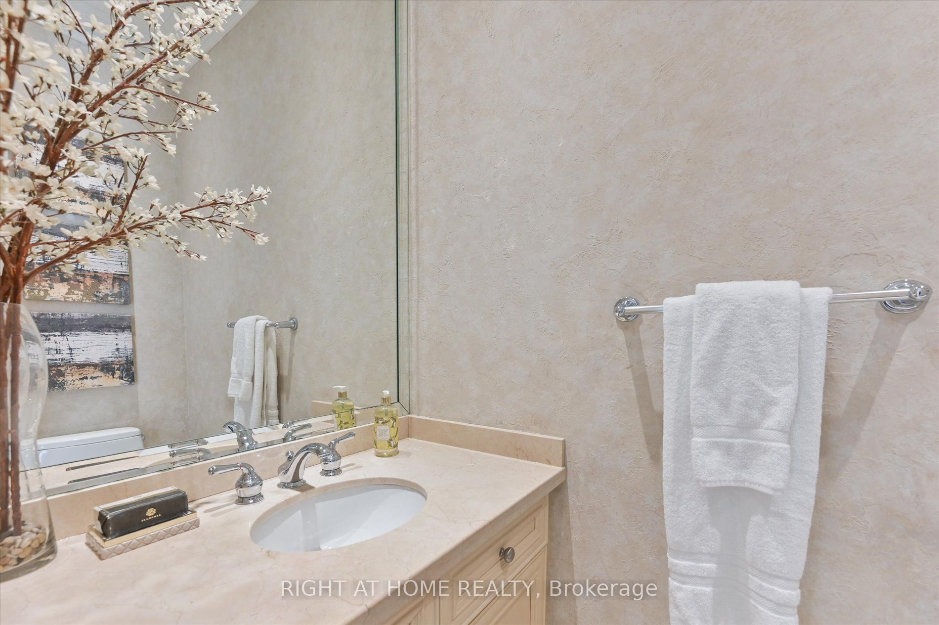 154 Charlton Boulevard Property Photo 18