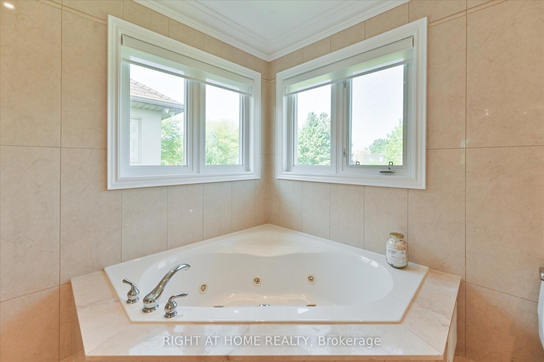 154 Charlton Boulevard Property Photo 30