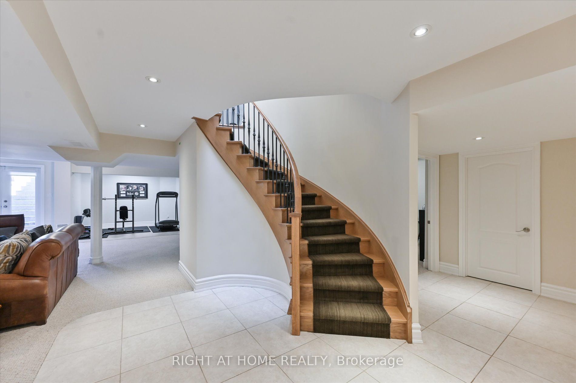154 Charlton Boulevard Property Photo 35