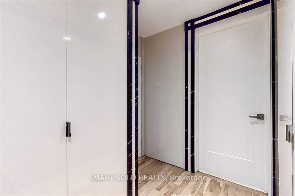 347 Cortleigh Boulevard Property Photo 19