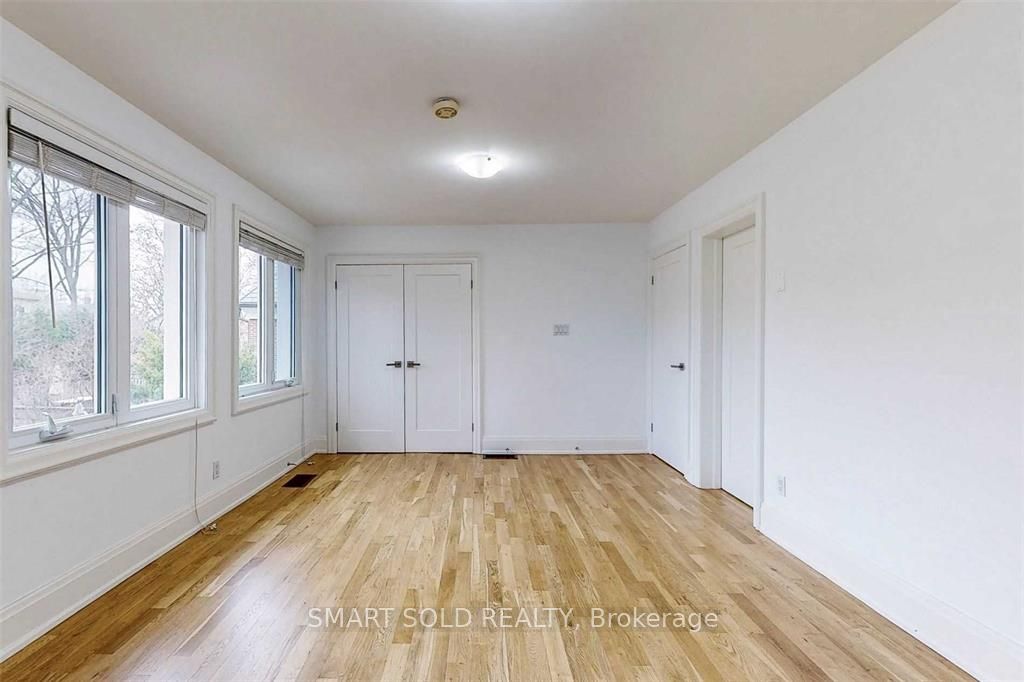 347 Cortleigh Boulevard Property Photo 24