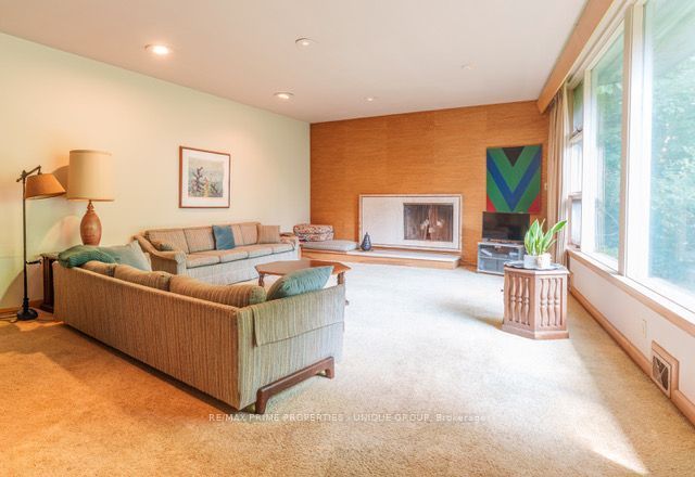 105 Park Road Property Photo 4