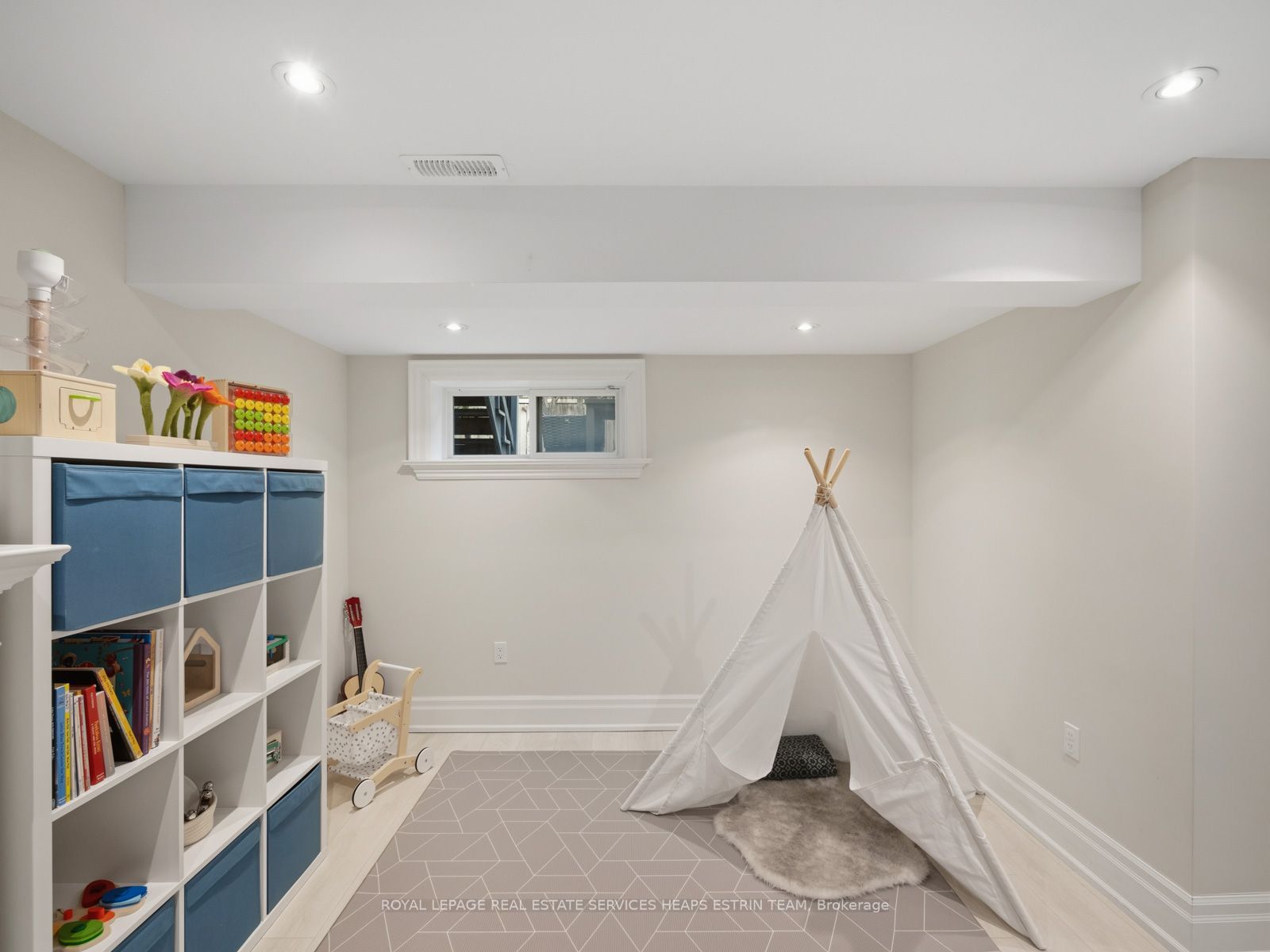 29 Maxwell Avenue Property Photo 42