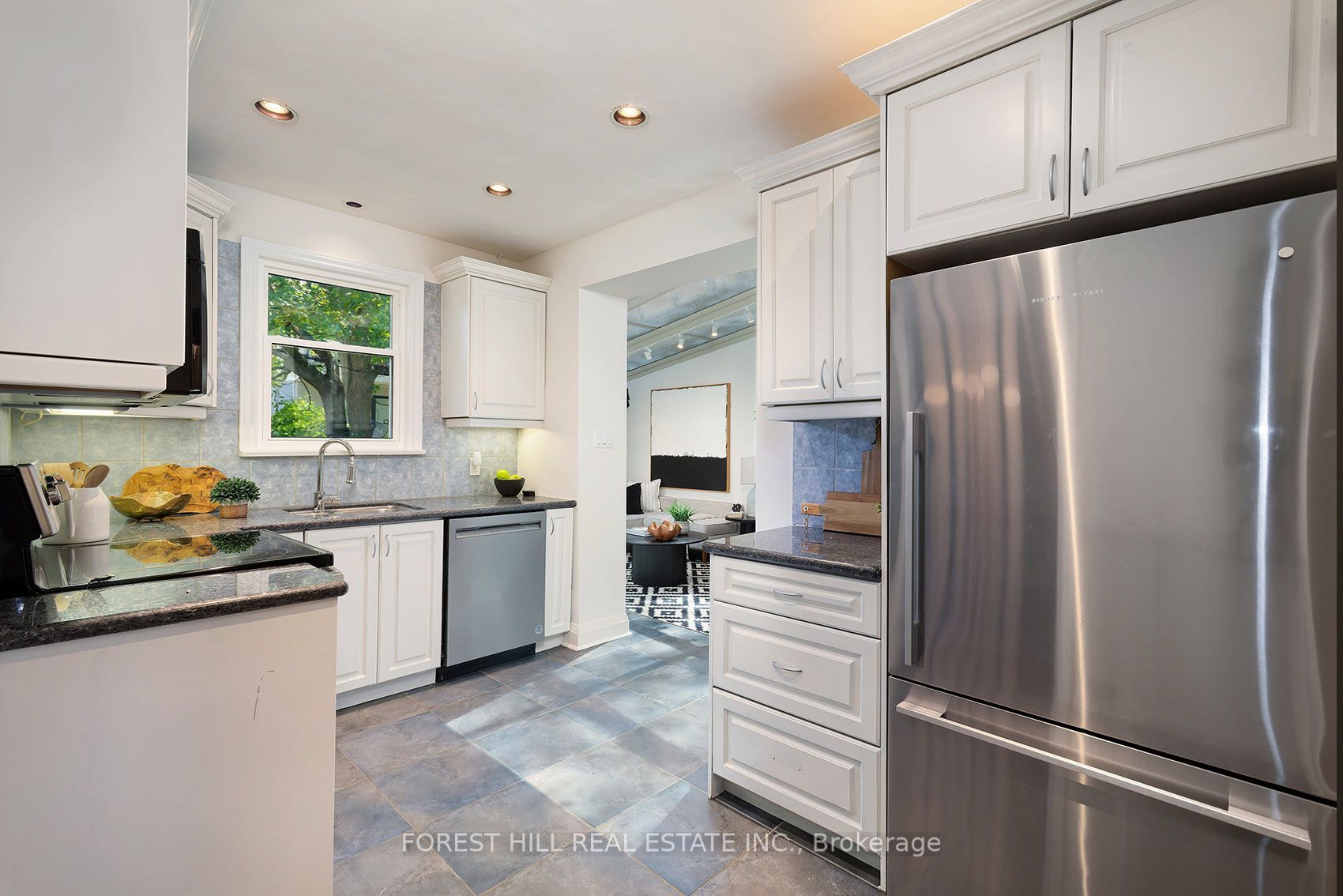 17 Fairleigh Crescent Property Photo 9