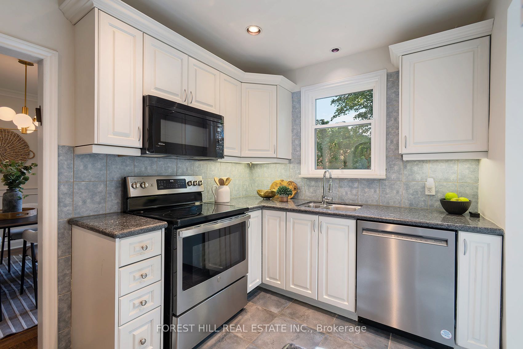 17 Fairleigh Crescent Property Photo 11