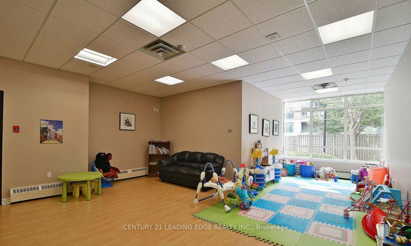7 Bishop Avenue 2408 Property Photo 9