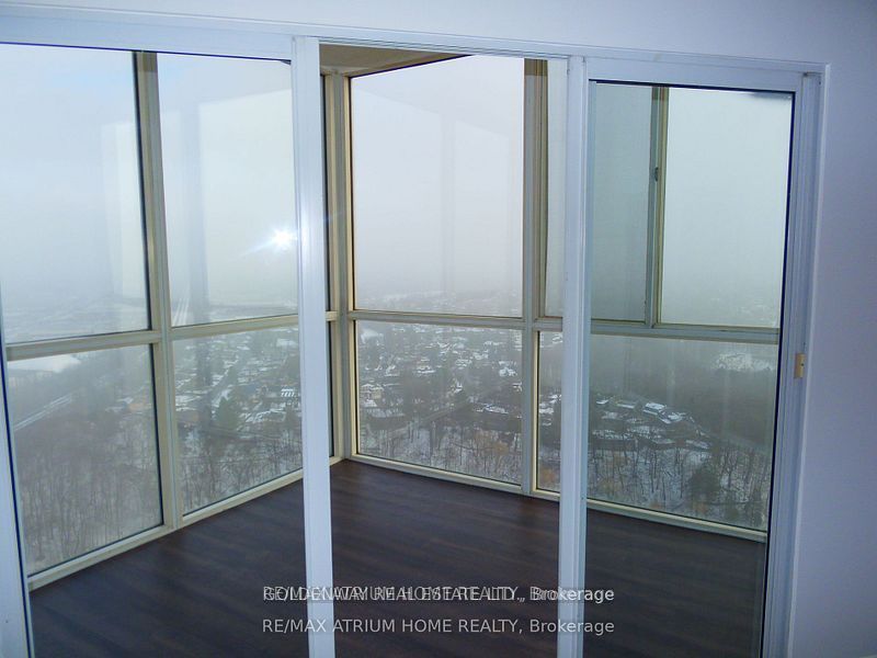 7 Concorde Place 2901 Property Photo 7