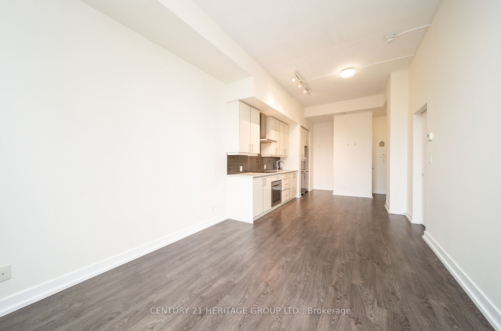 75 The Donway W 509 Property Photo 10