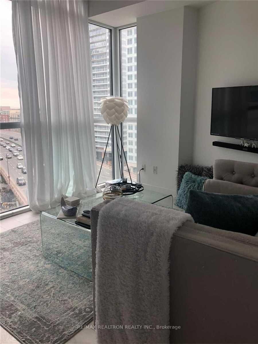169 Fort York Boulevard 1109 Property Photo 6