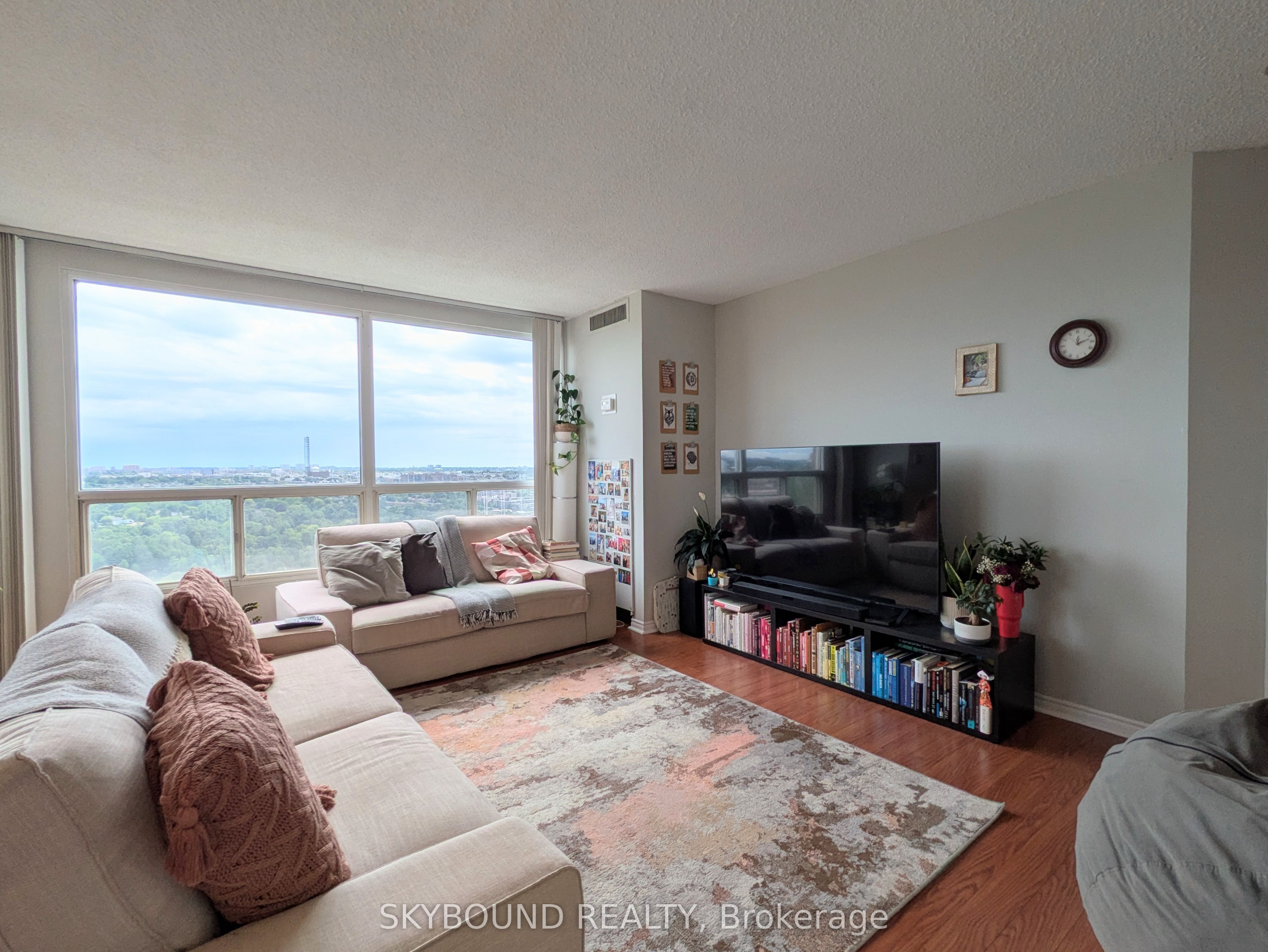 7 Concorde Place 2601 Property Photo 7
