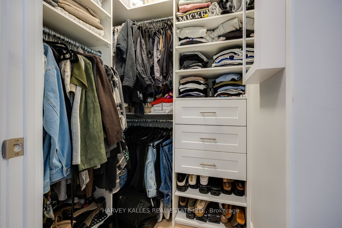 70 Roehampton Avenue 813 Property Photo 13