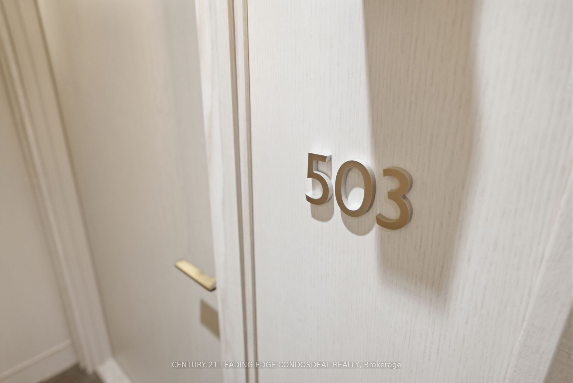1 Strathgowan Avenue 503 Property Photo 4