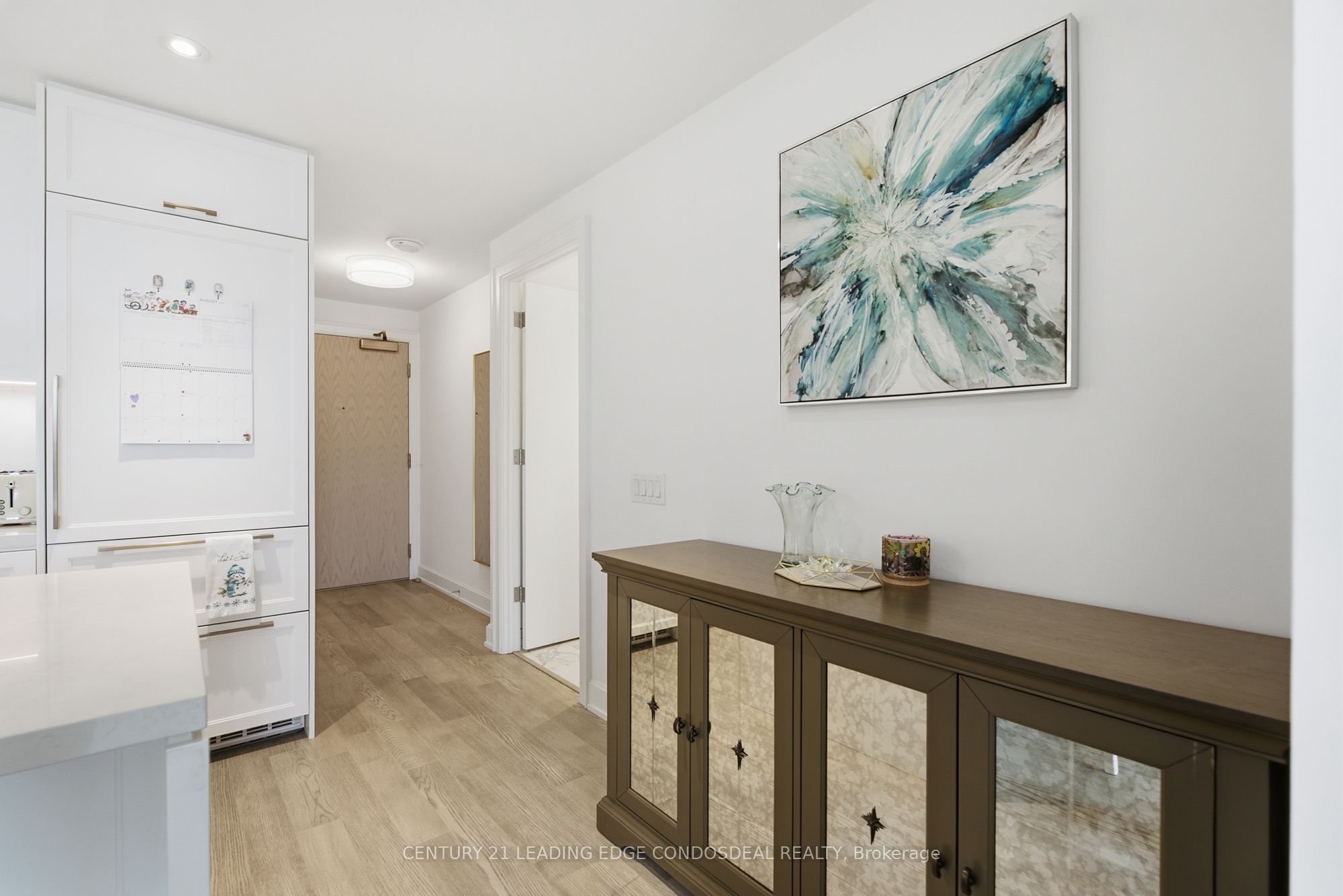 1 Strathgowan Avenue 503 Property Photo 8