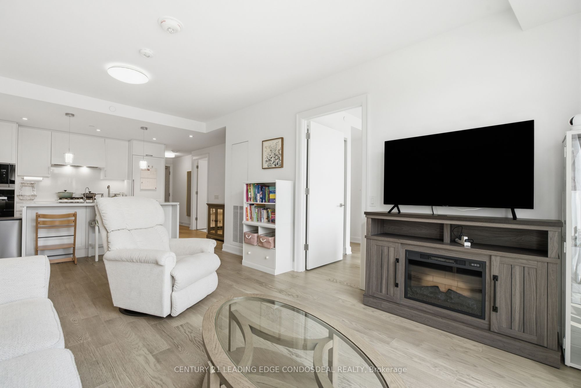 1 Strathgowan Avenue 503 Property Photo 18