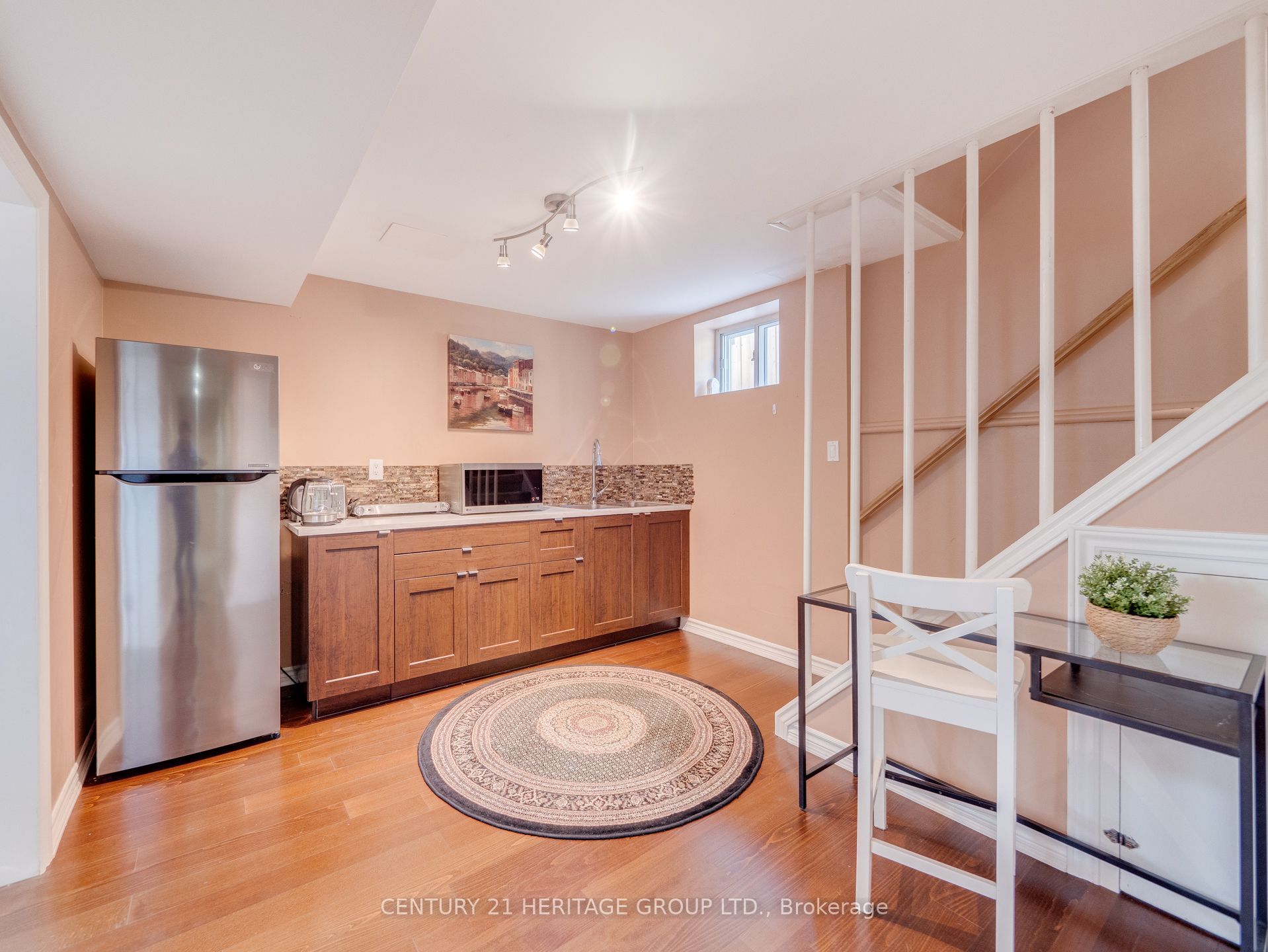 97 Allingham Gardens Room B Property Photo 2
