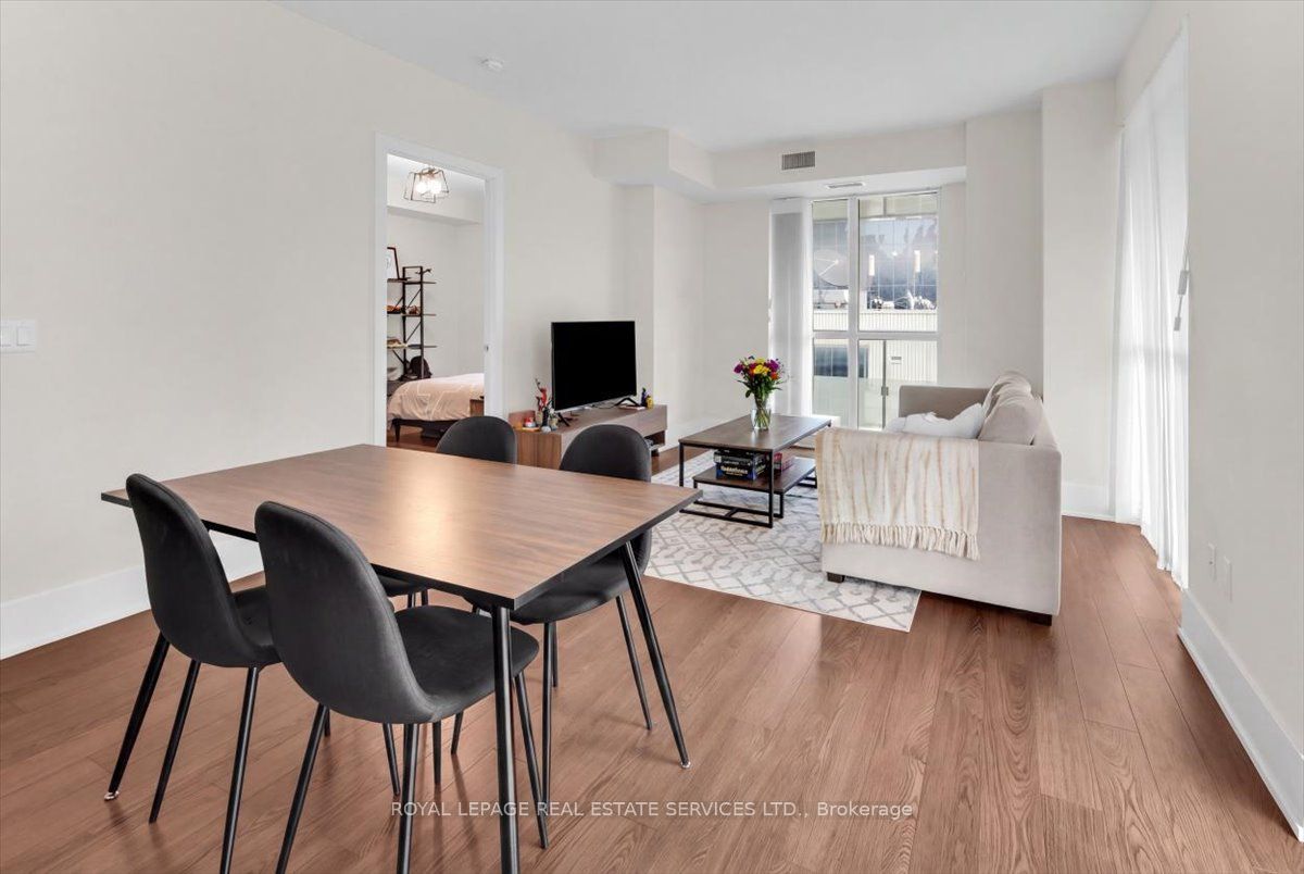 300 Front Street 1711 Property Photo 6