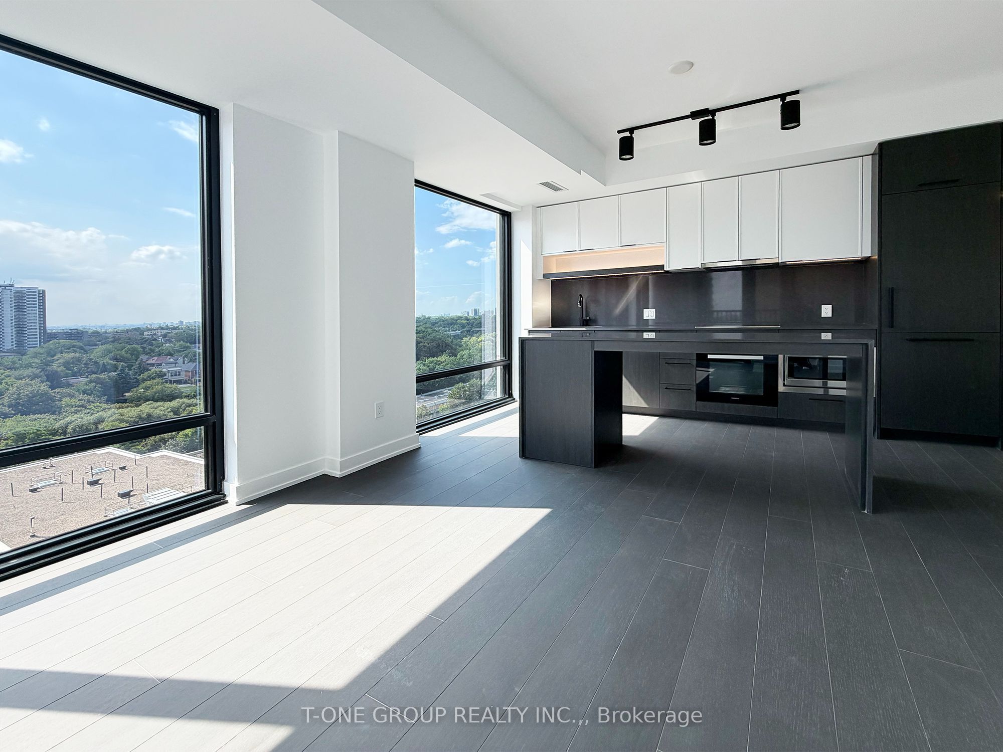 91 Montclair Avenue 1706 Property Photo 4