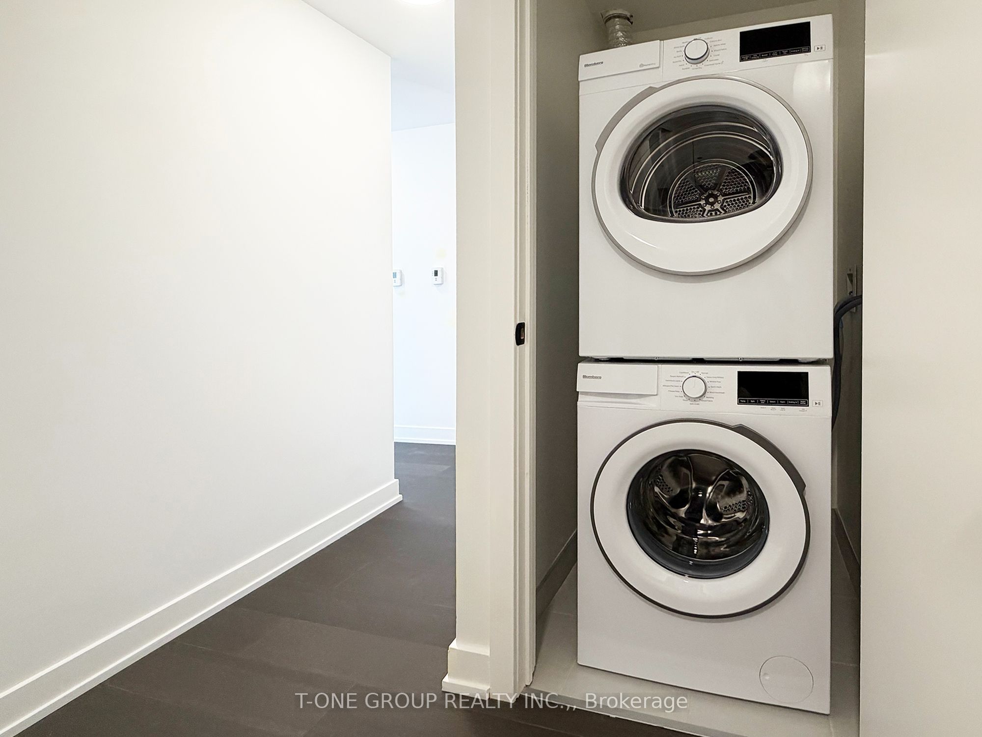 91 Montclair Avenue 1706 Property Photo 8