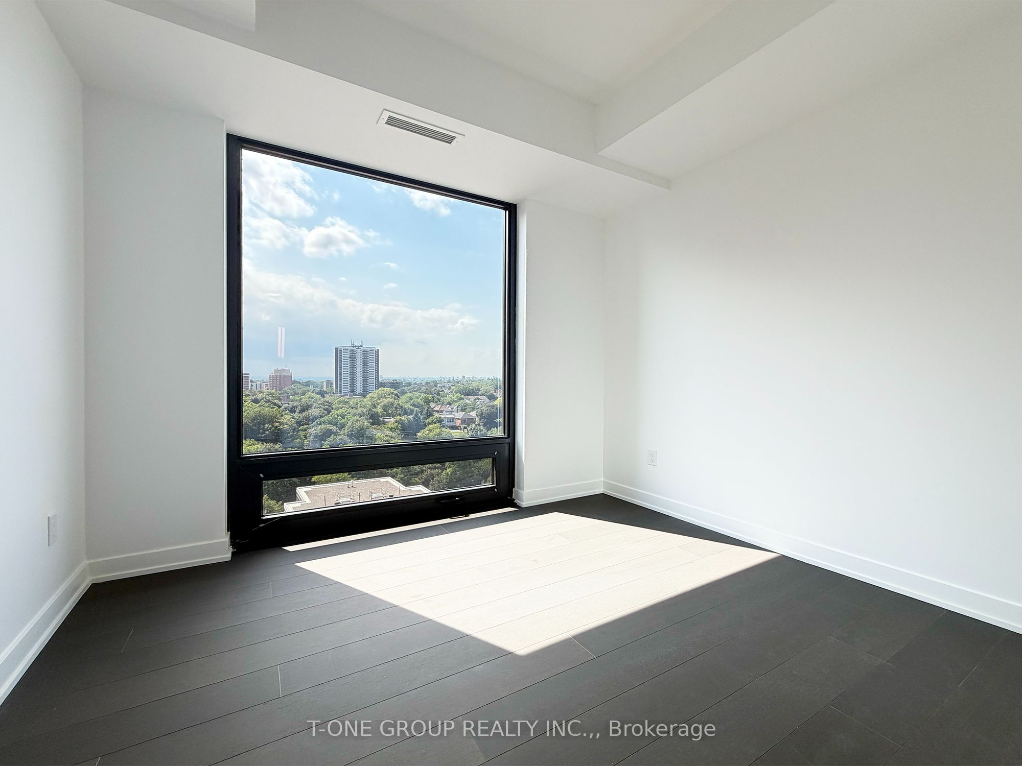 91 Montclair Avenue 1706 Property Photo 11